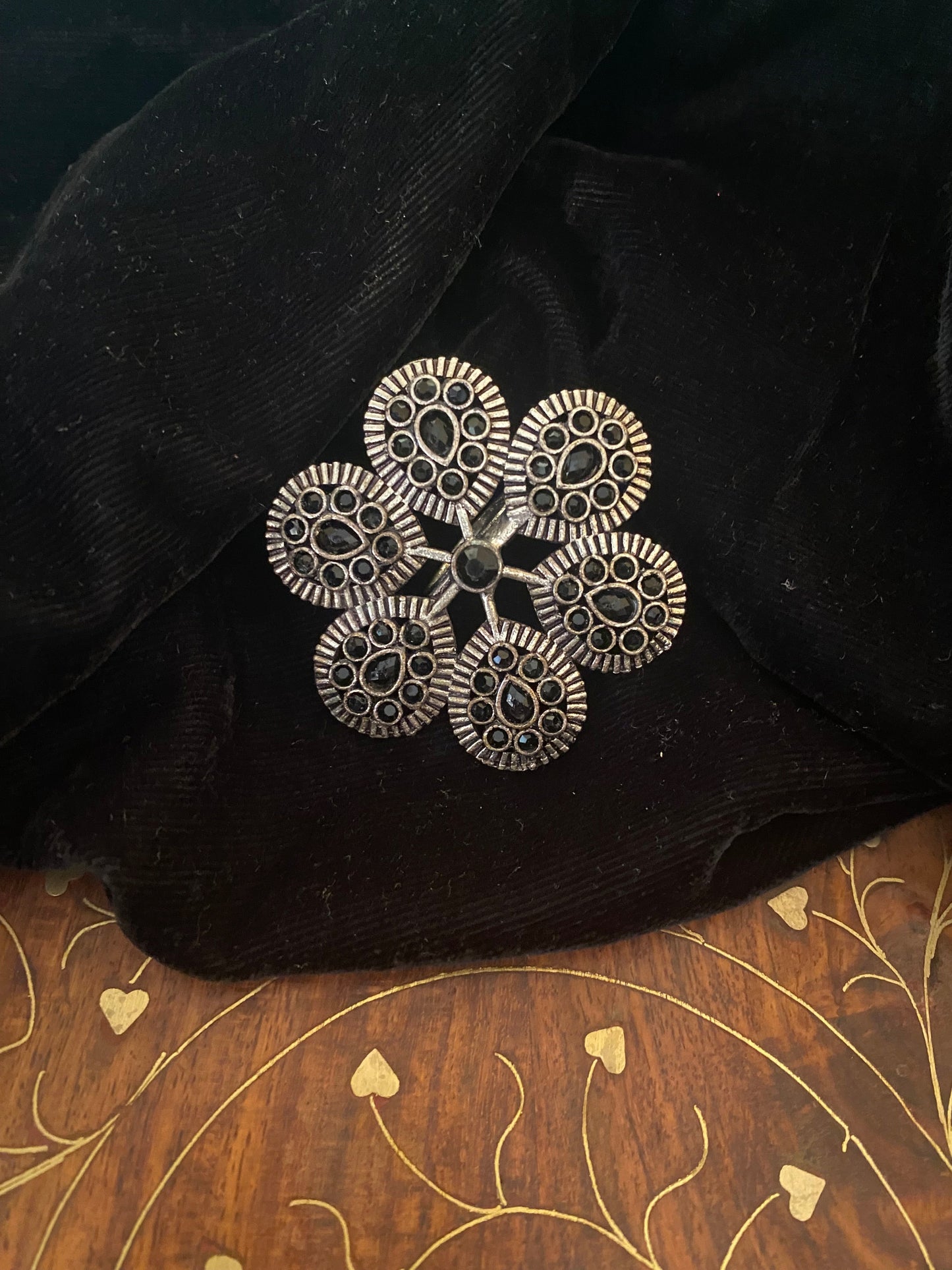 FLOWER JUMBO RING Gehnacollections