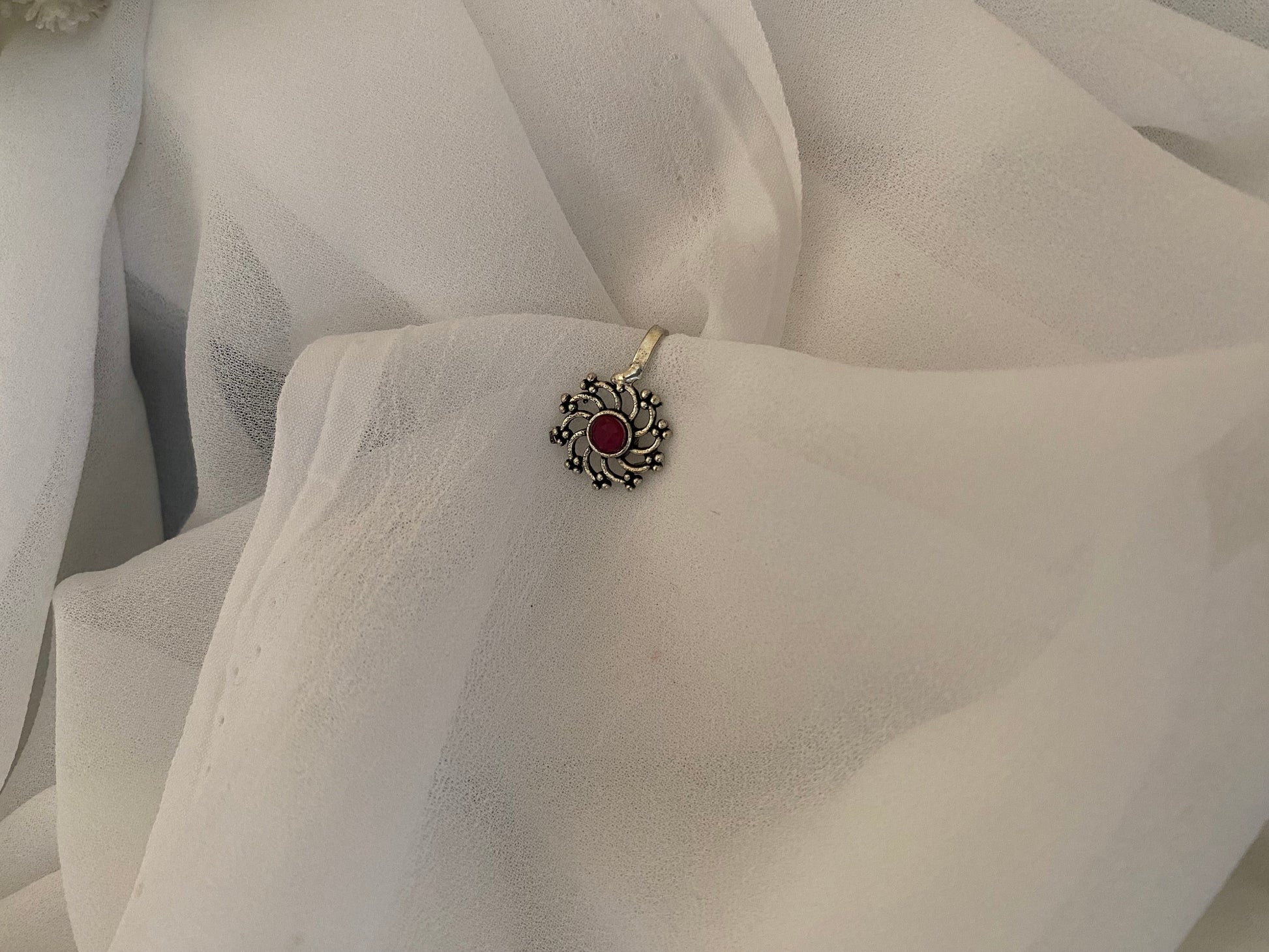 CLIP ON NOSEPIN Gehnacollections