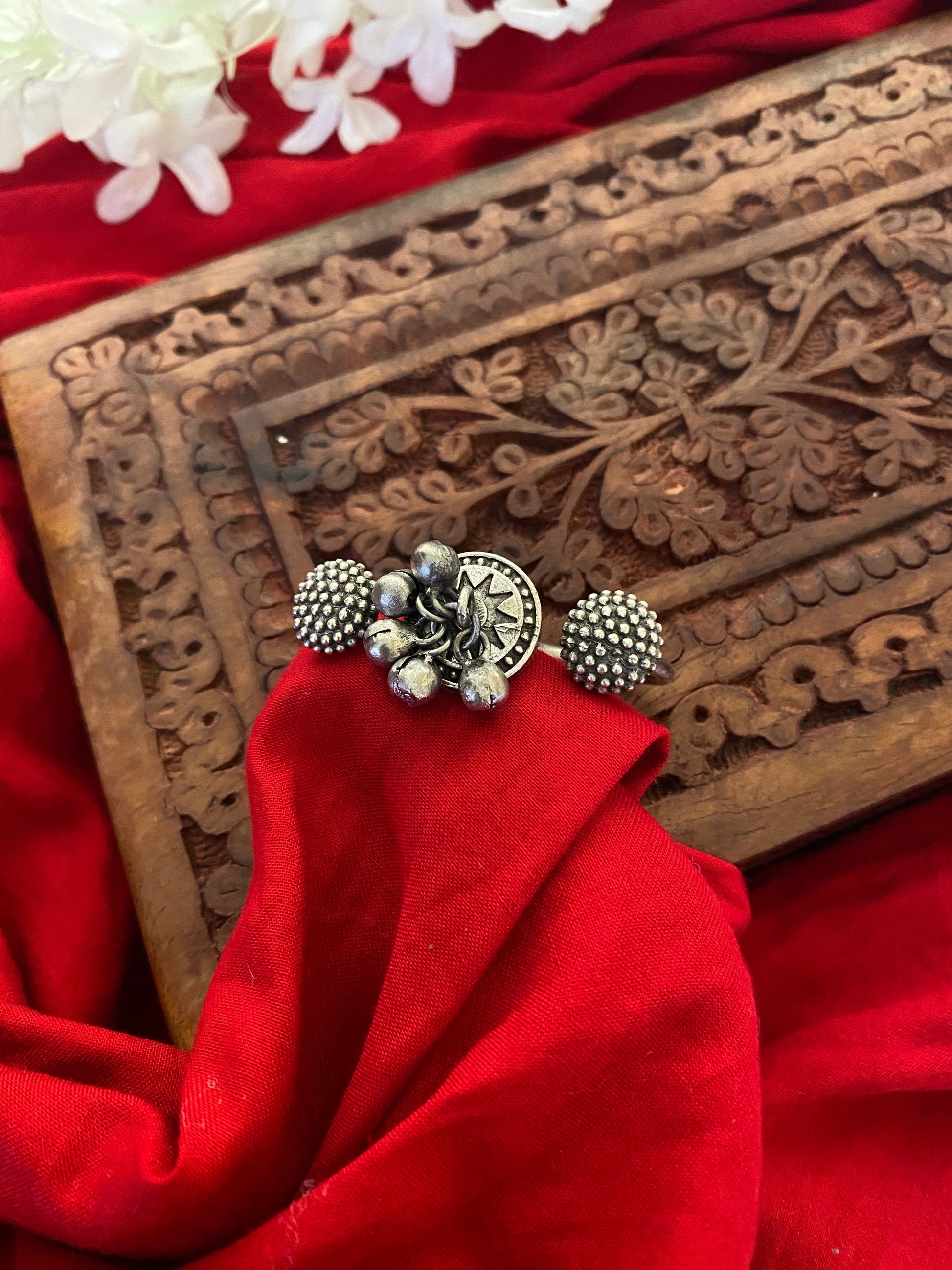 ASHIMA GHUNGHROO RING Gehnacollections