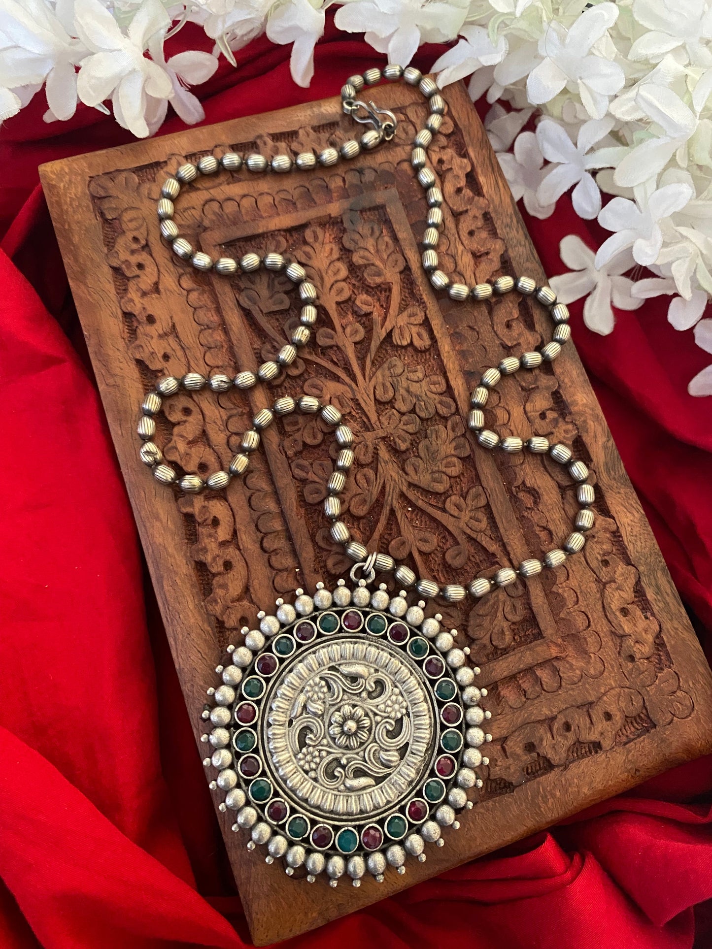 LATIKA LONG NECKLACE Gehnacollections