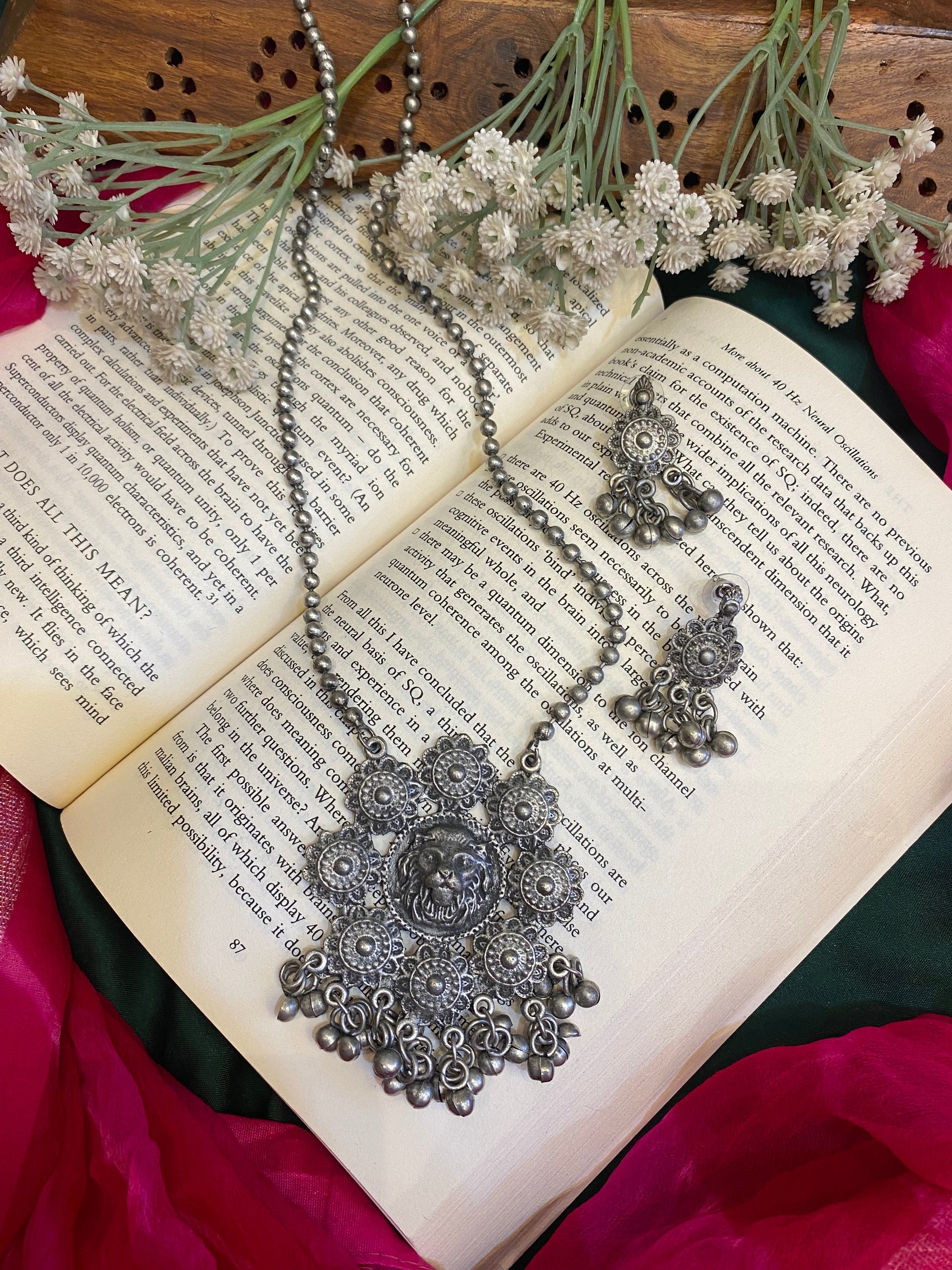 Tiger long chain necklace set Gehnacollections