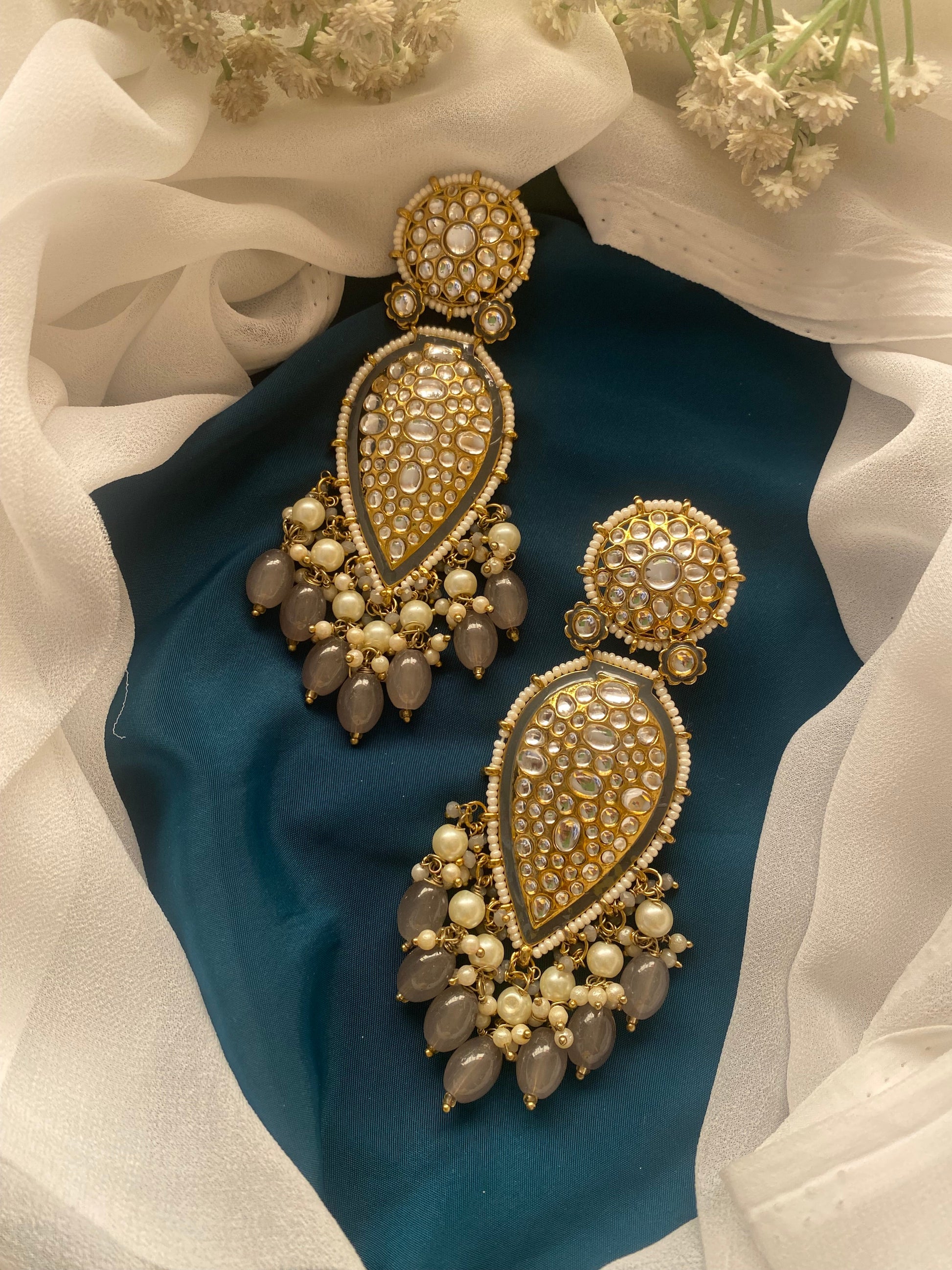 VAMIKA CHANDBALI Gehnacollections