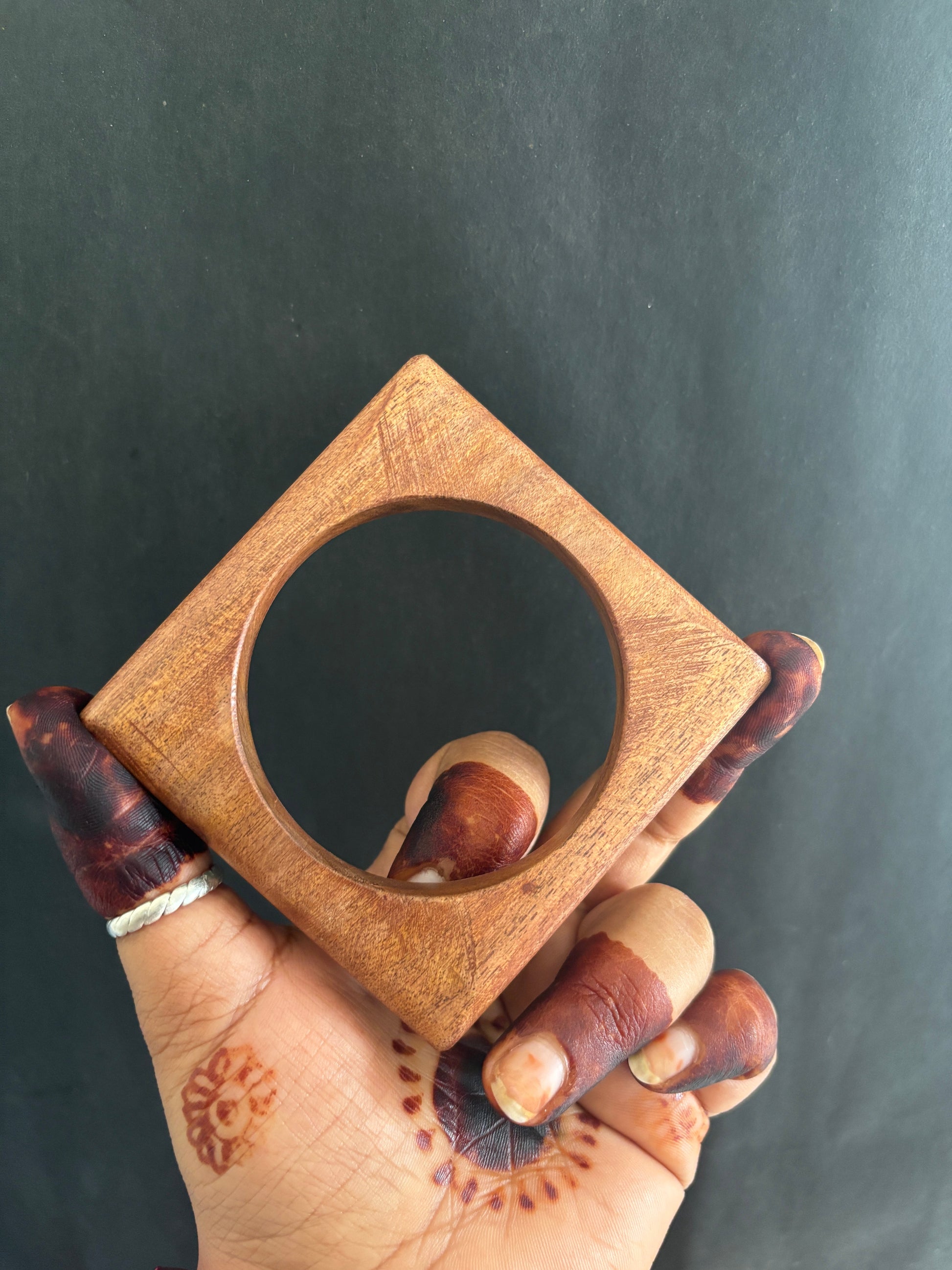 WOODEN KADA Gehnacollections