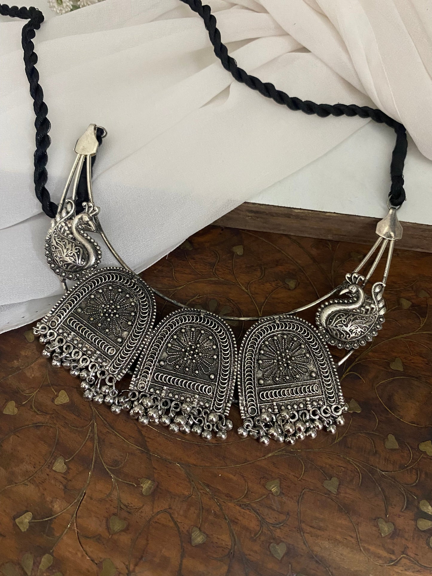 PEACOCK CHOKER Gehnacollections