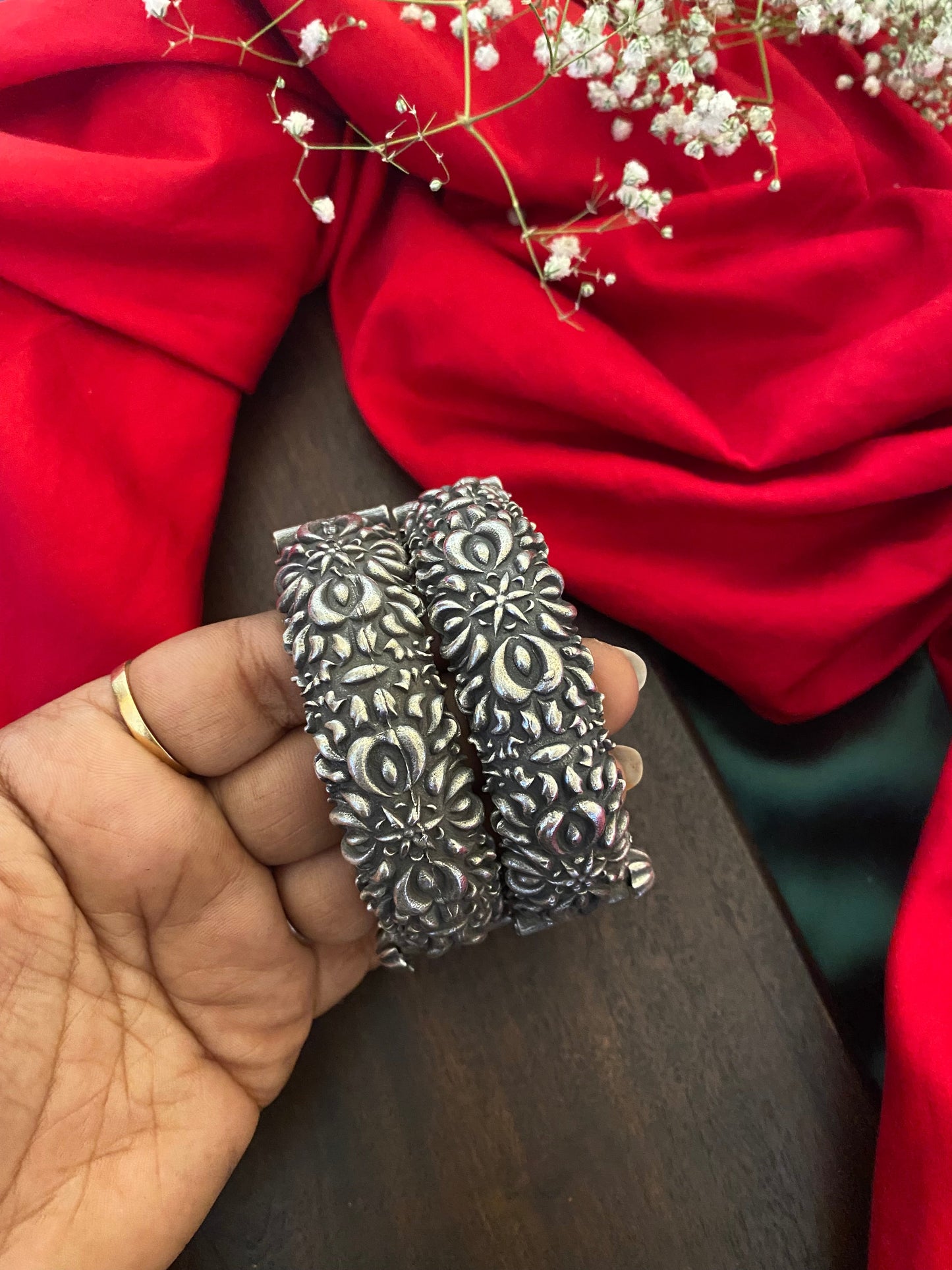 KITTY SILVER ANTIQUE KADA Gehna Collections