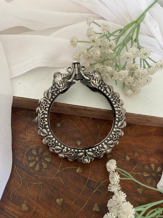 ELEPHANT KADA Gehnacollections