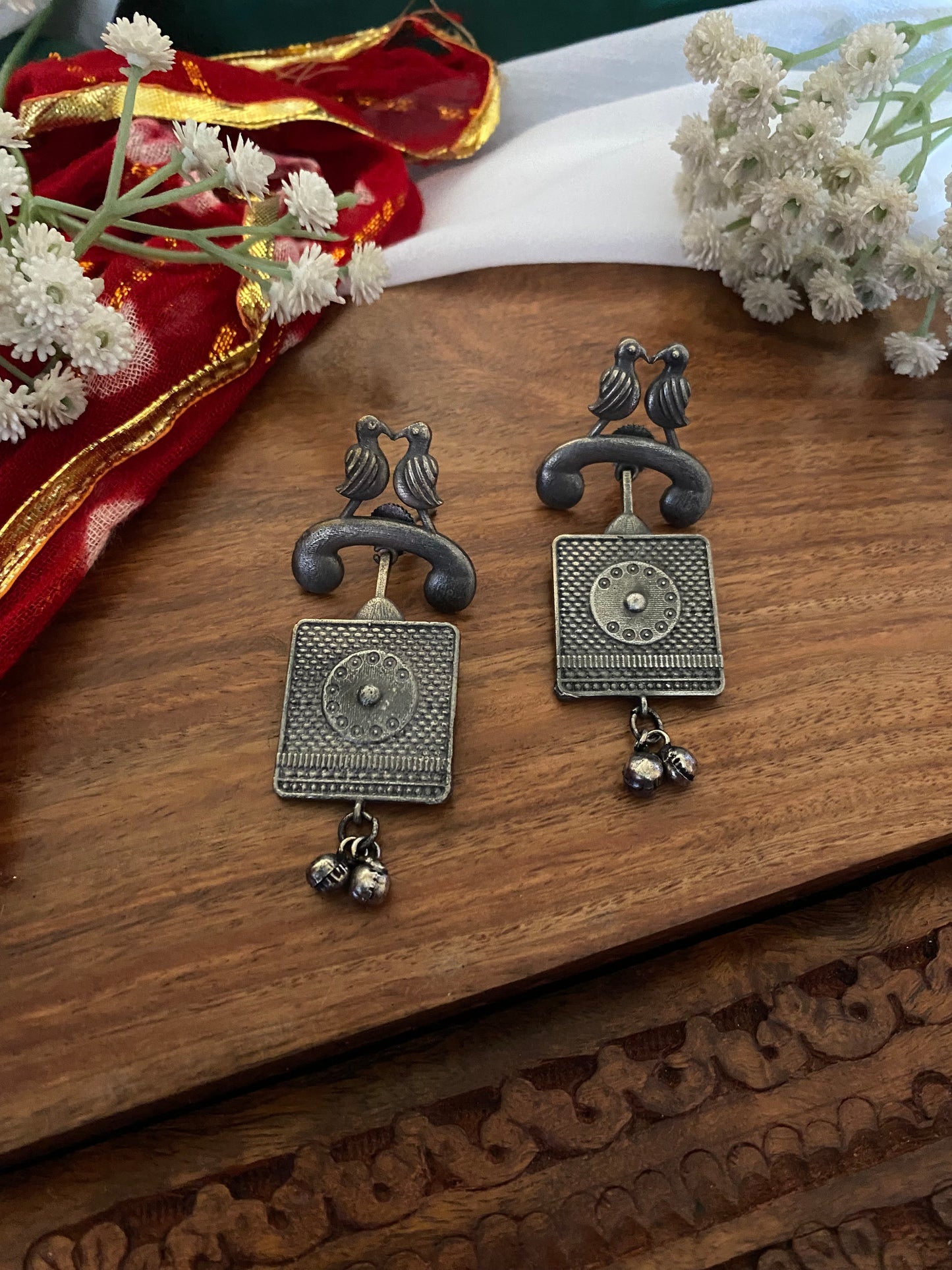 TELEPHONE BIRDS STUDS Gehnacollections