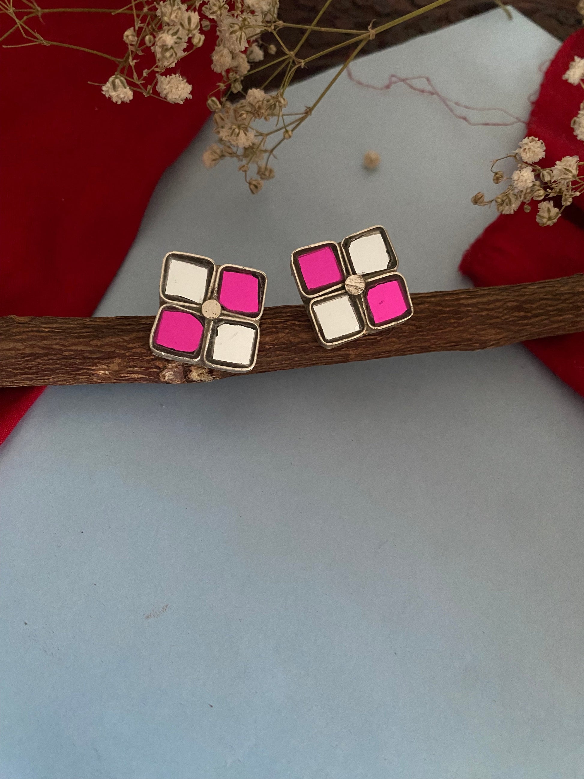 KAANCH STUDS Gehnacollections