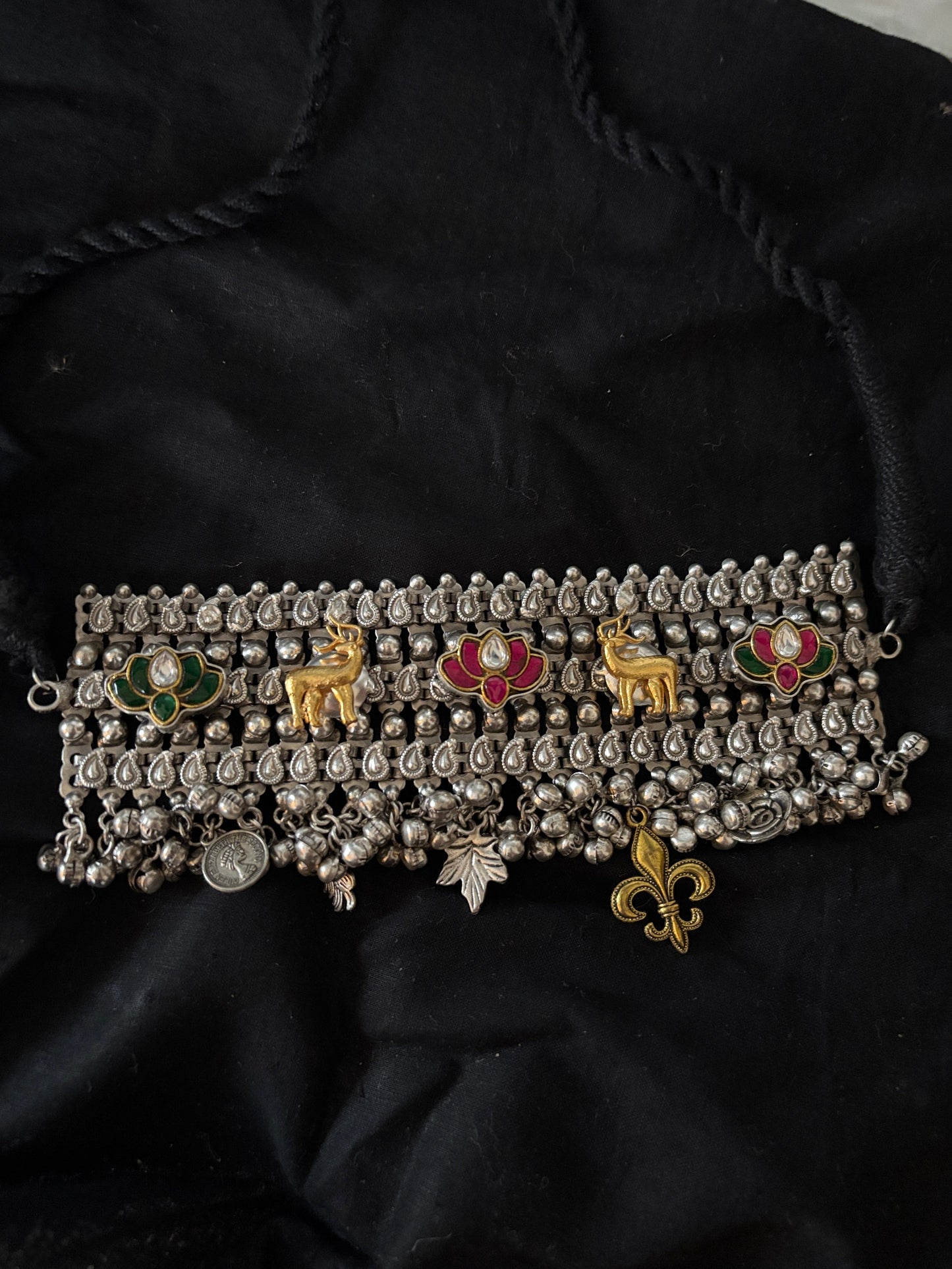 FUSION CHOKER With charms Gehnacollections