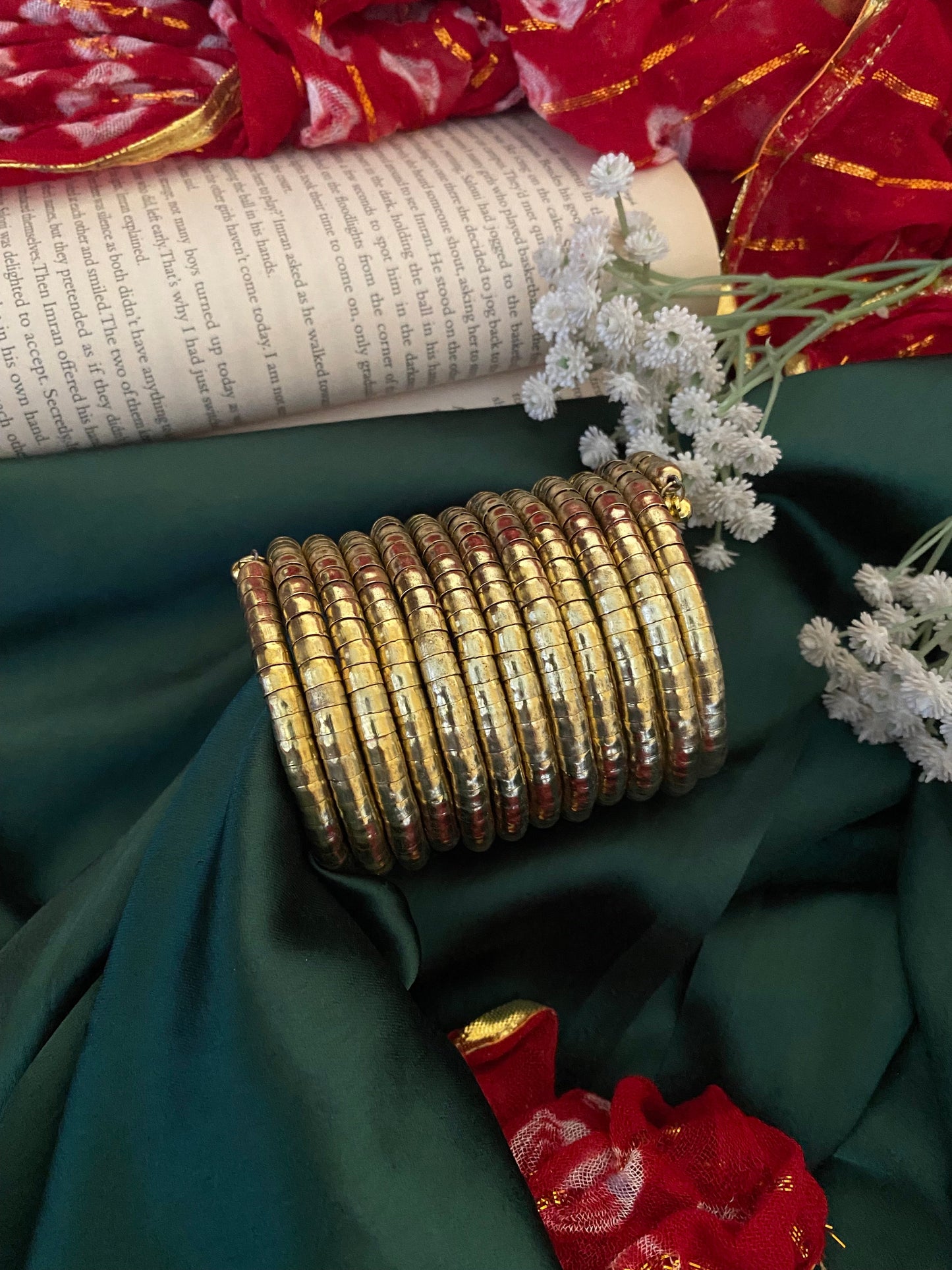 MYRA GOLDEN KADA Gehnacollections