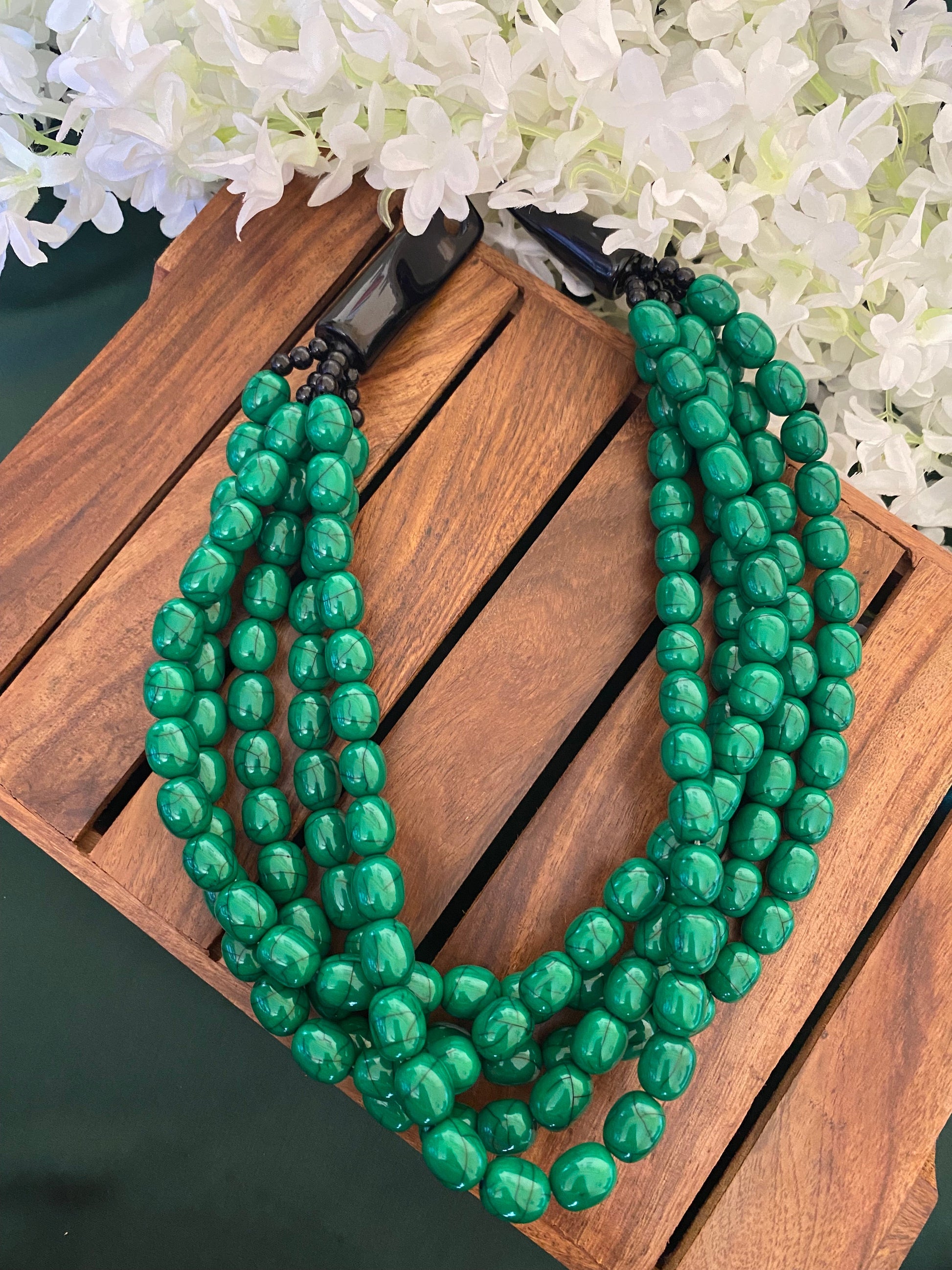 BEADS NECKLACE Gehnacollections