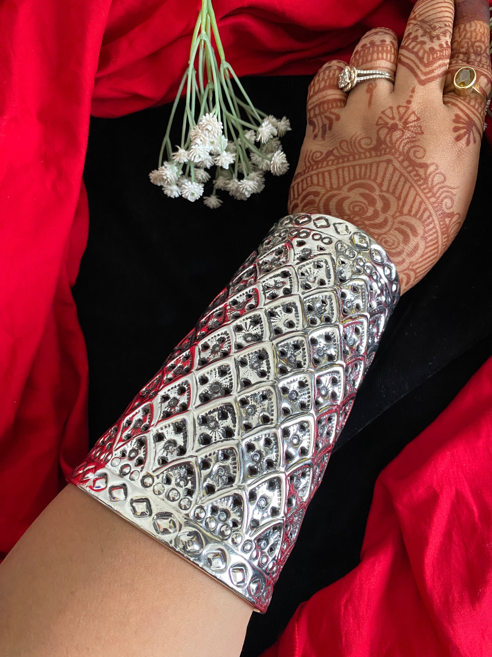 AVANTIKA KADA Gehnacollections