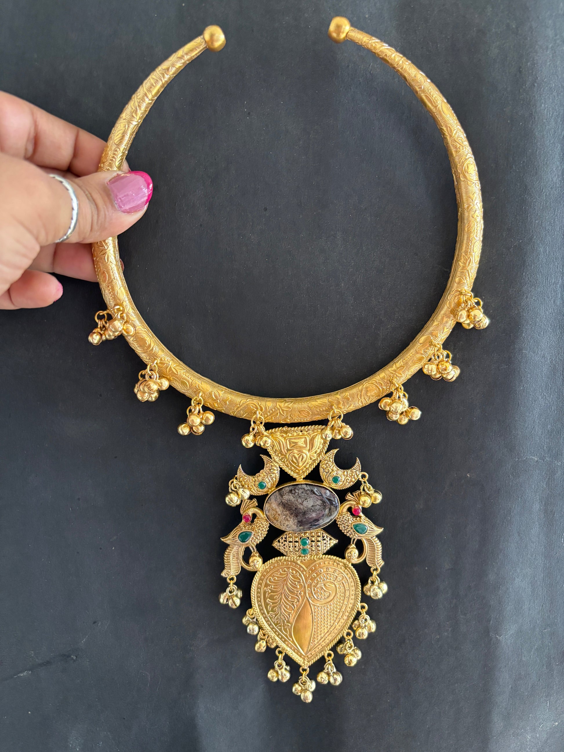 Ravisha Hasli Gehnacollections