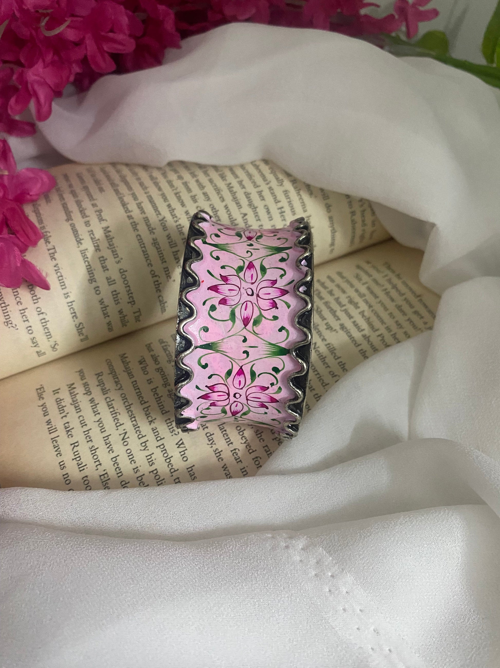 HAND PAINTED KADA Gehnacollections