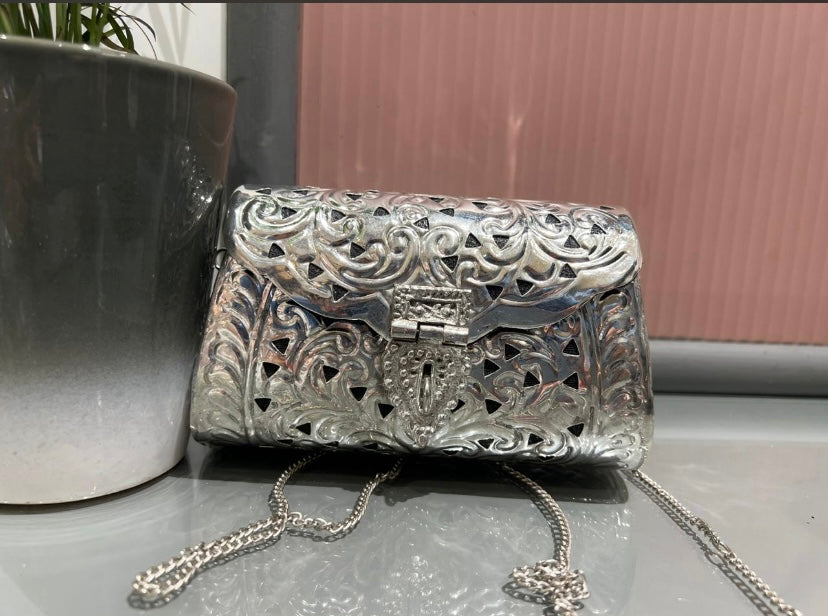 BATUA Gehnacollections