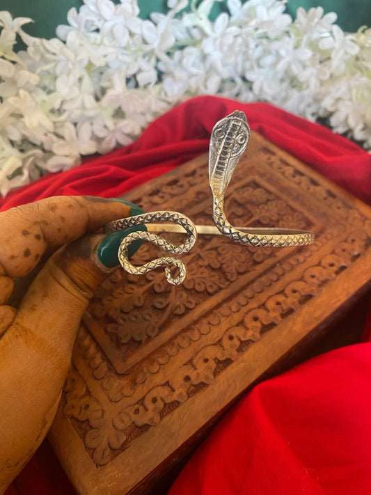 BAJUBANDH Gehnacollections