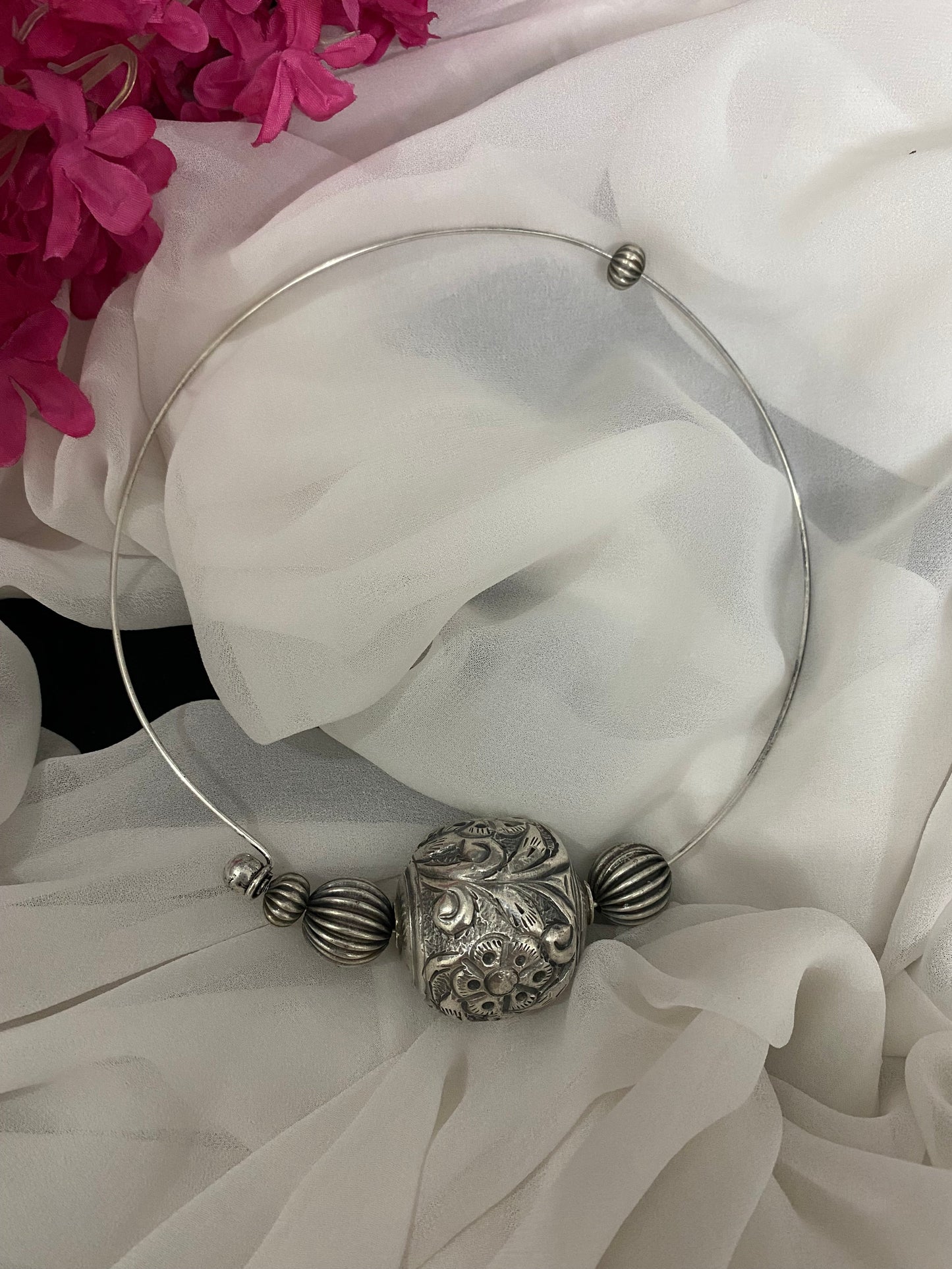 ABHIKA HASLI Gehnacollections