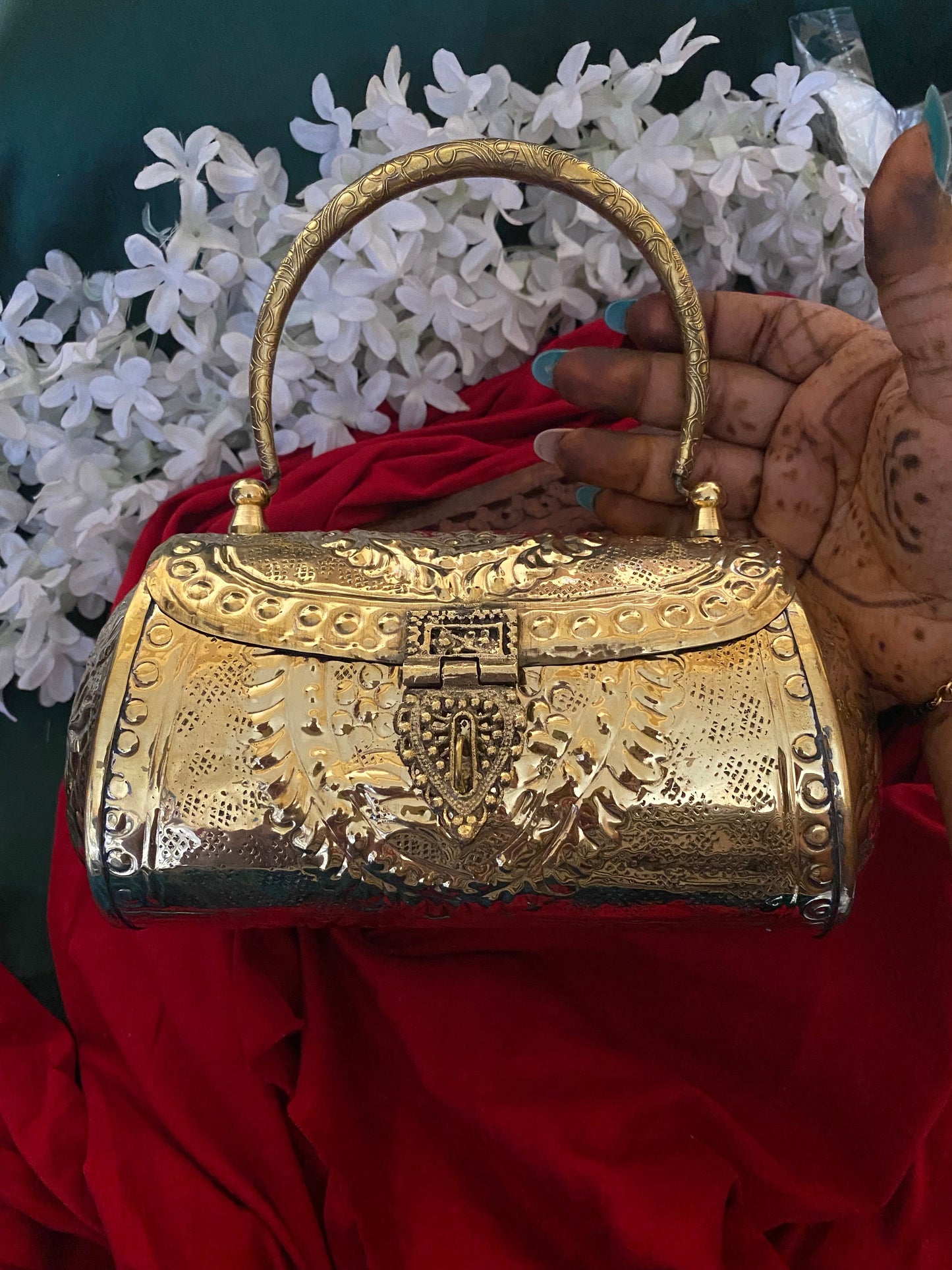 GOLDEN BATUA Gehnacollections