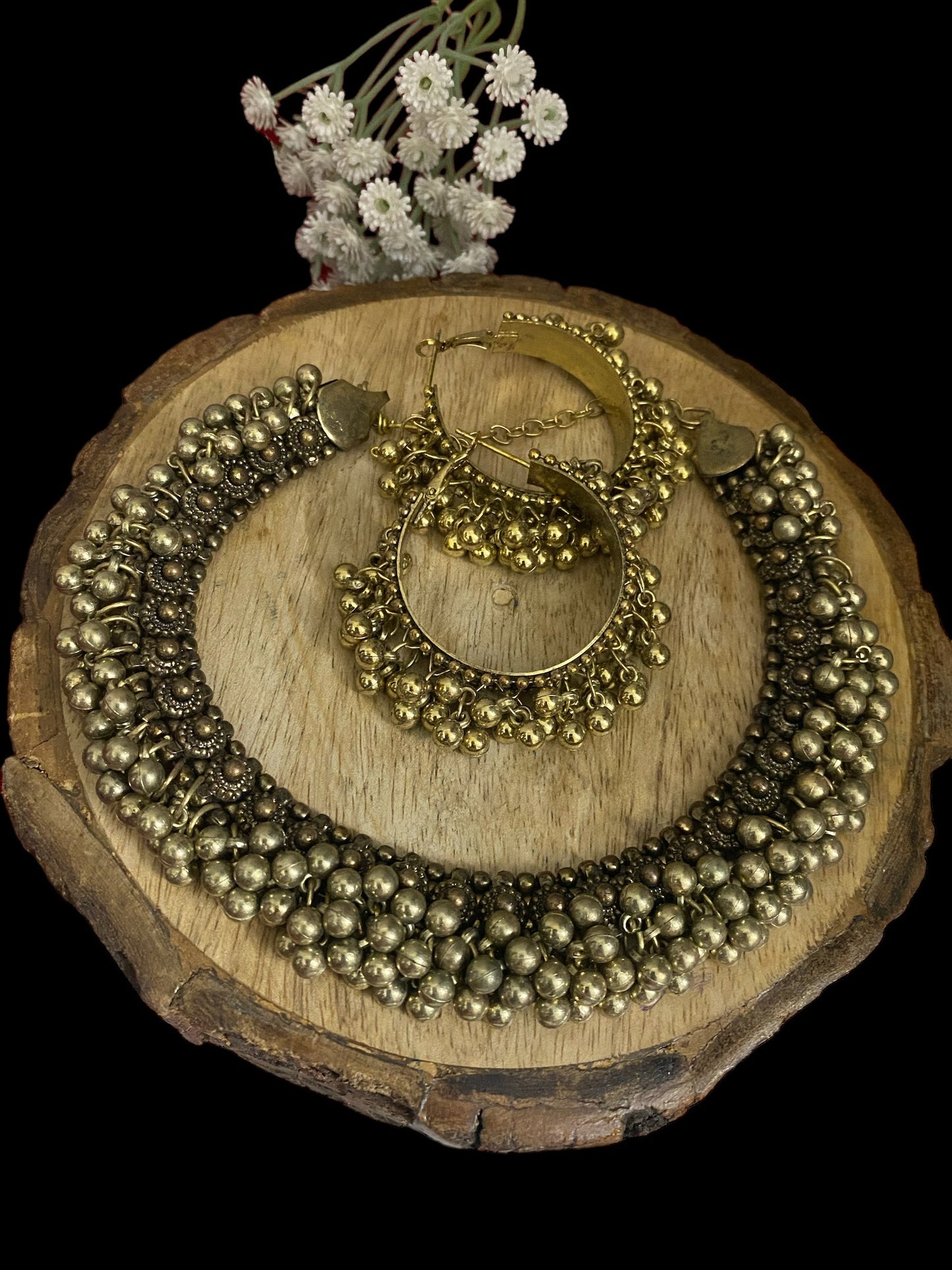 GHUNGHROO CHOKER SET( GOLDEN) Gehnacollections