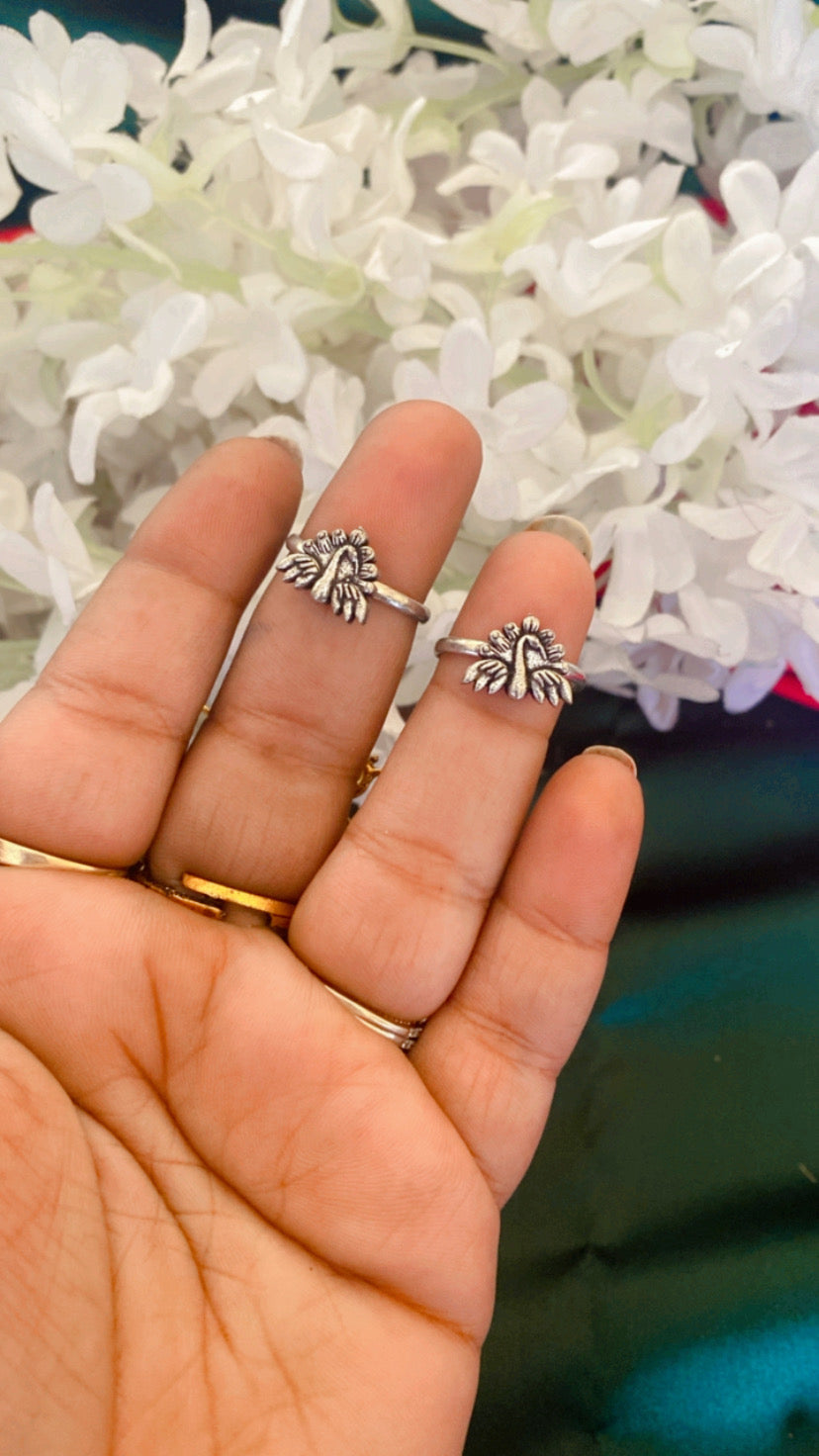 MAYUR TOE RING Gehnacollections