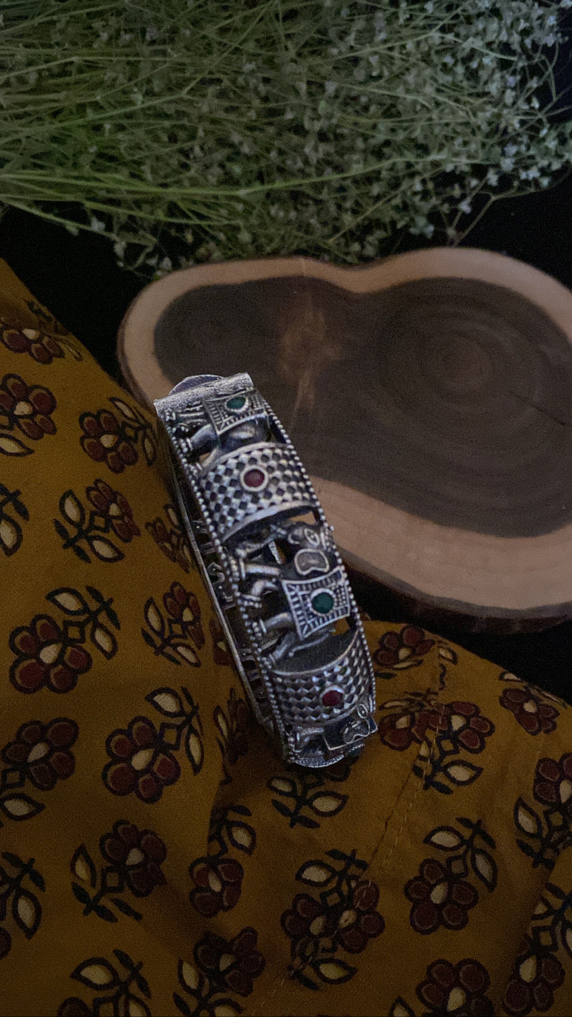 ELEPHANT KADA Gehnacollections