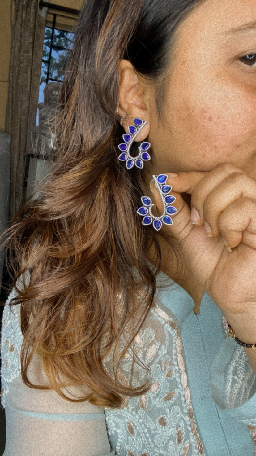 CURVE STUDS Gehnacollections