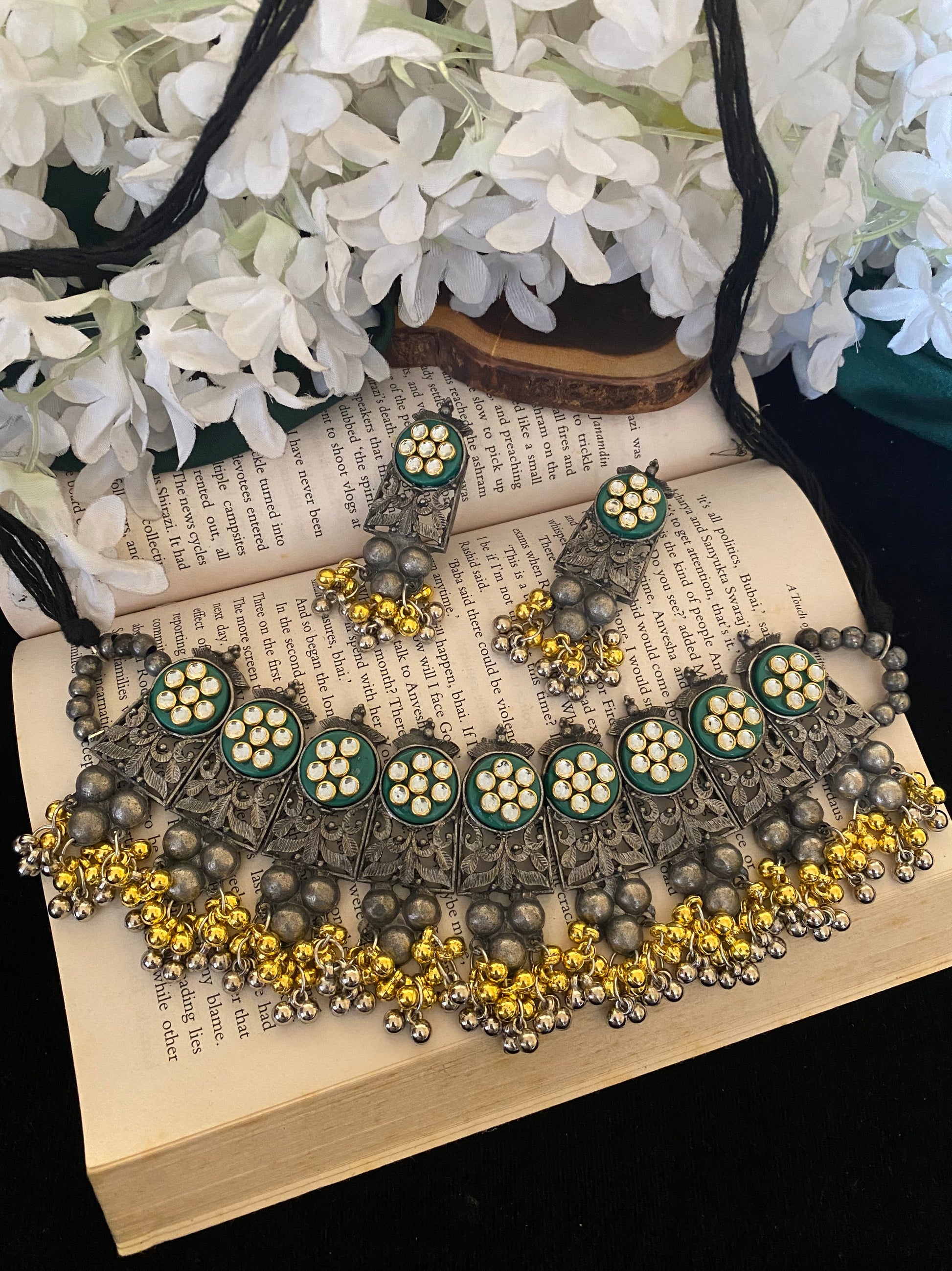 Urvi Choker Set Gehnacollections