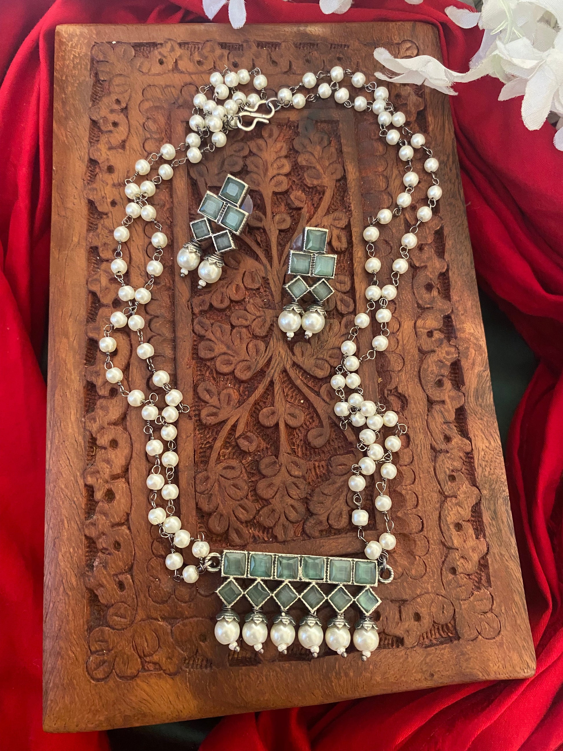 AKIRA MANGALSUTRA SET Gehnacollections