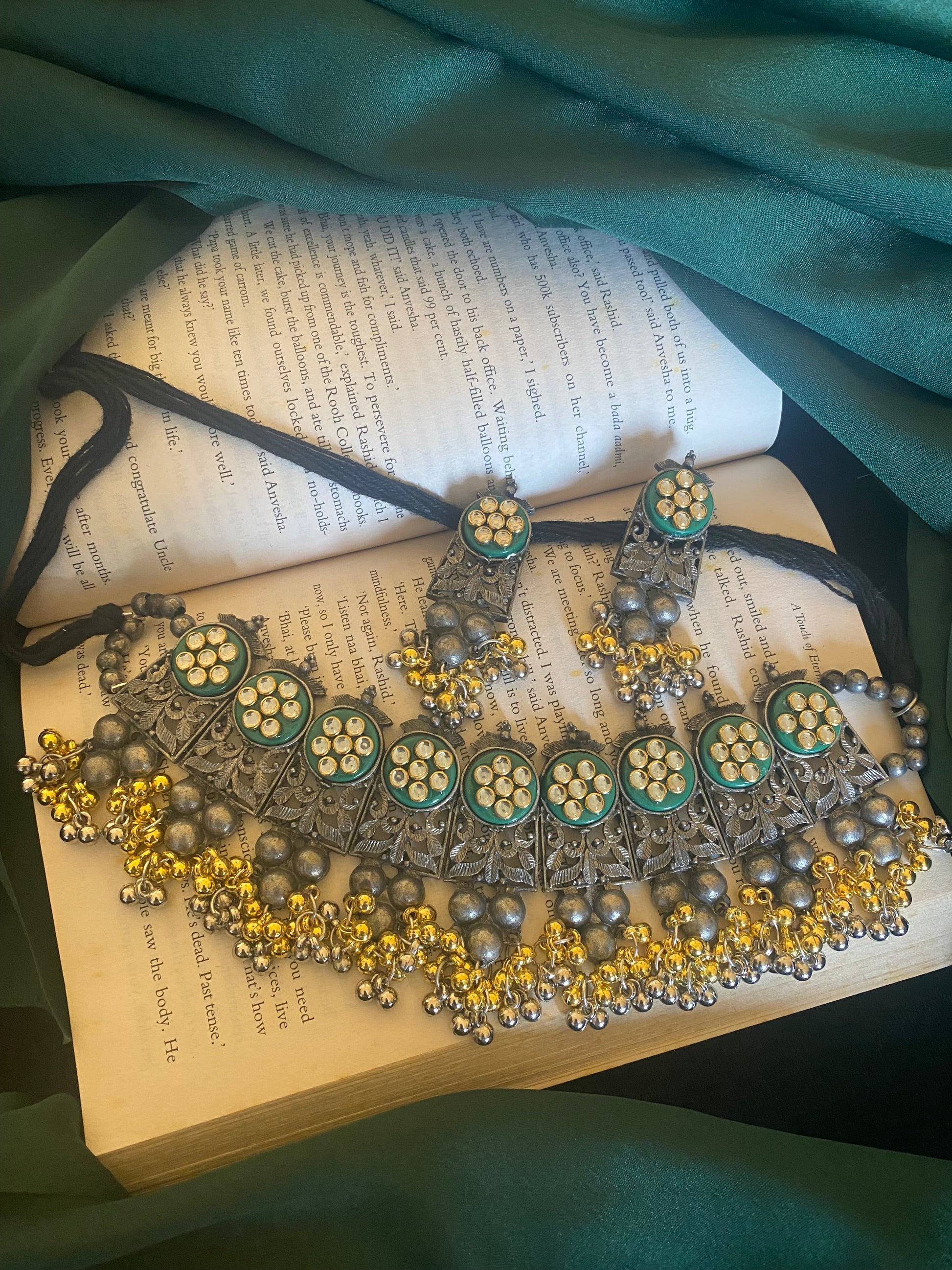 Urvi Choker Set Gehnacollections