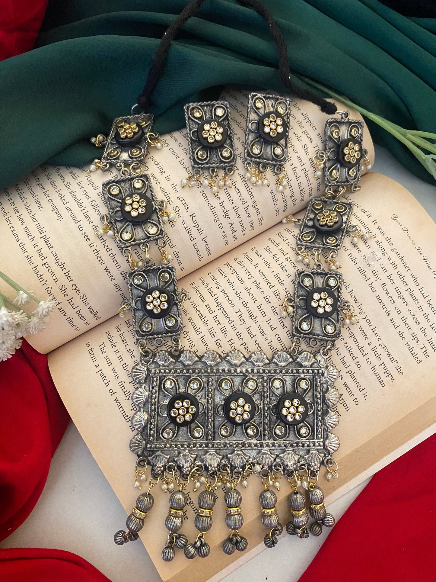 SHAGUFTA LONG NECKLACE SET Gehnacollections