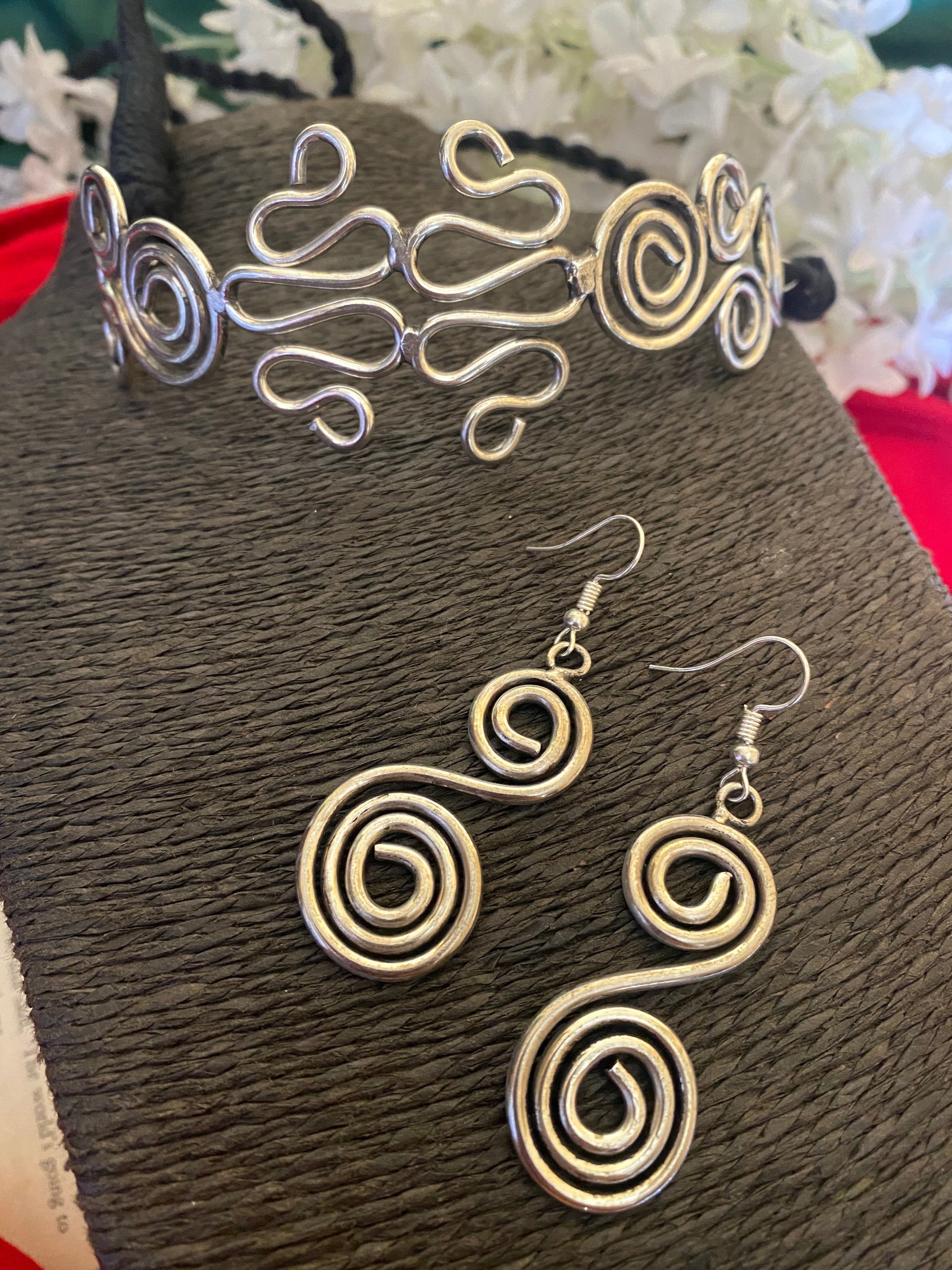 SPIRAL CHOKER SET Gehnacollections