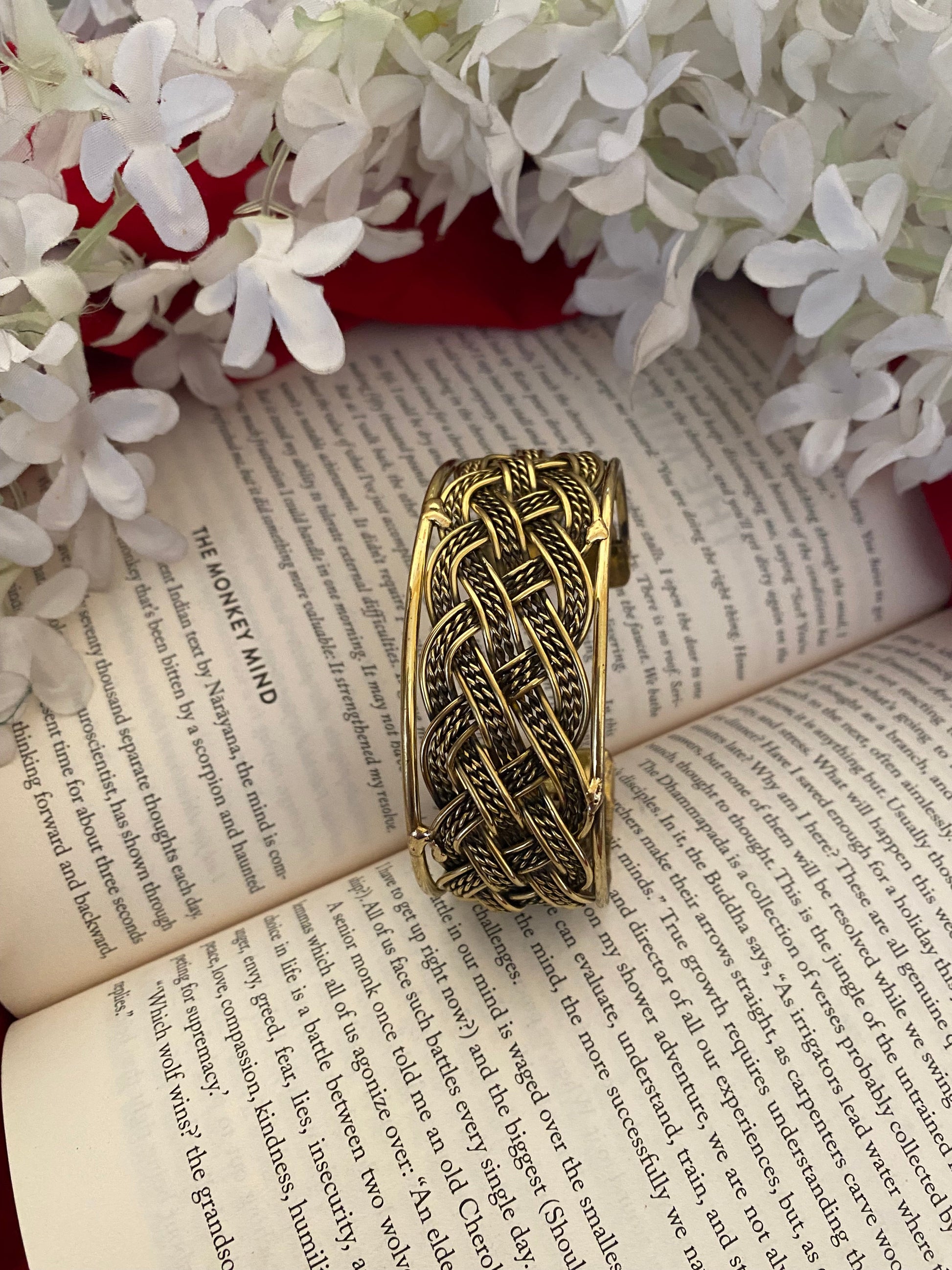 Aakruti Kada Gehnacollections