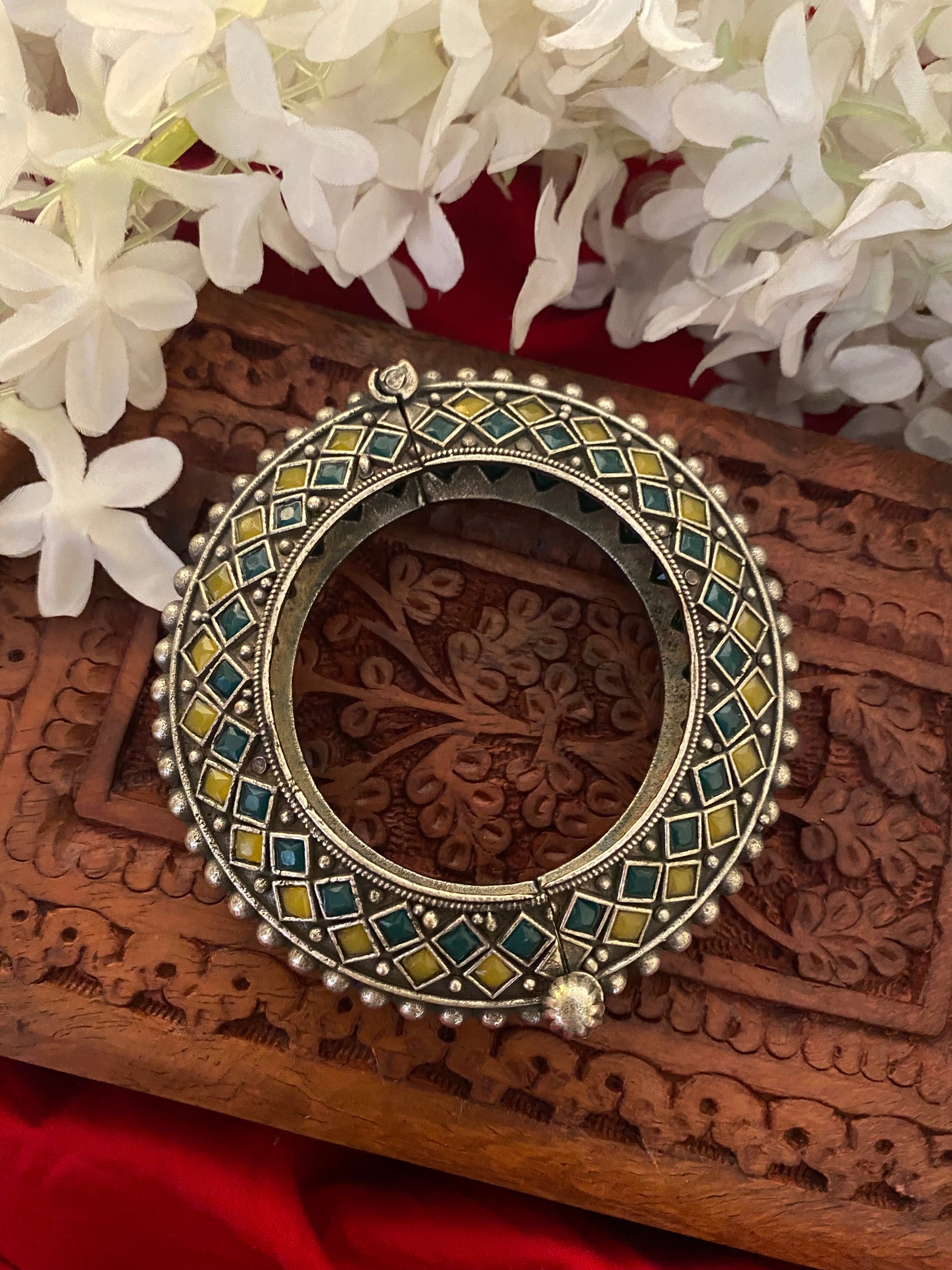 RAJWADA KADA Gehnacollections