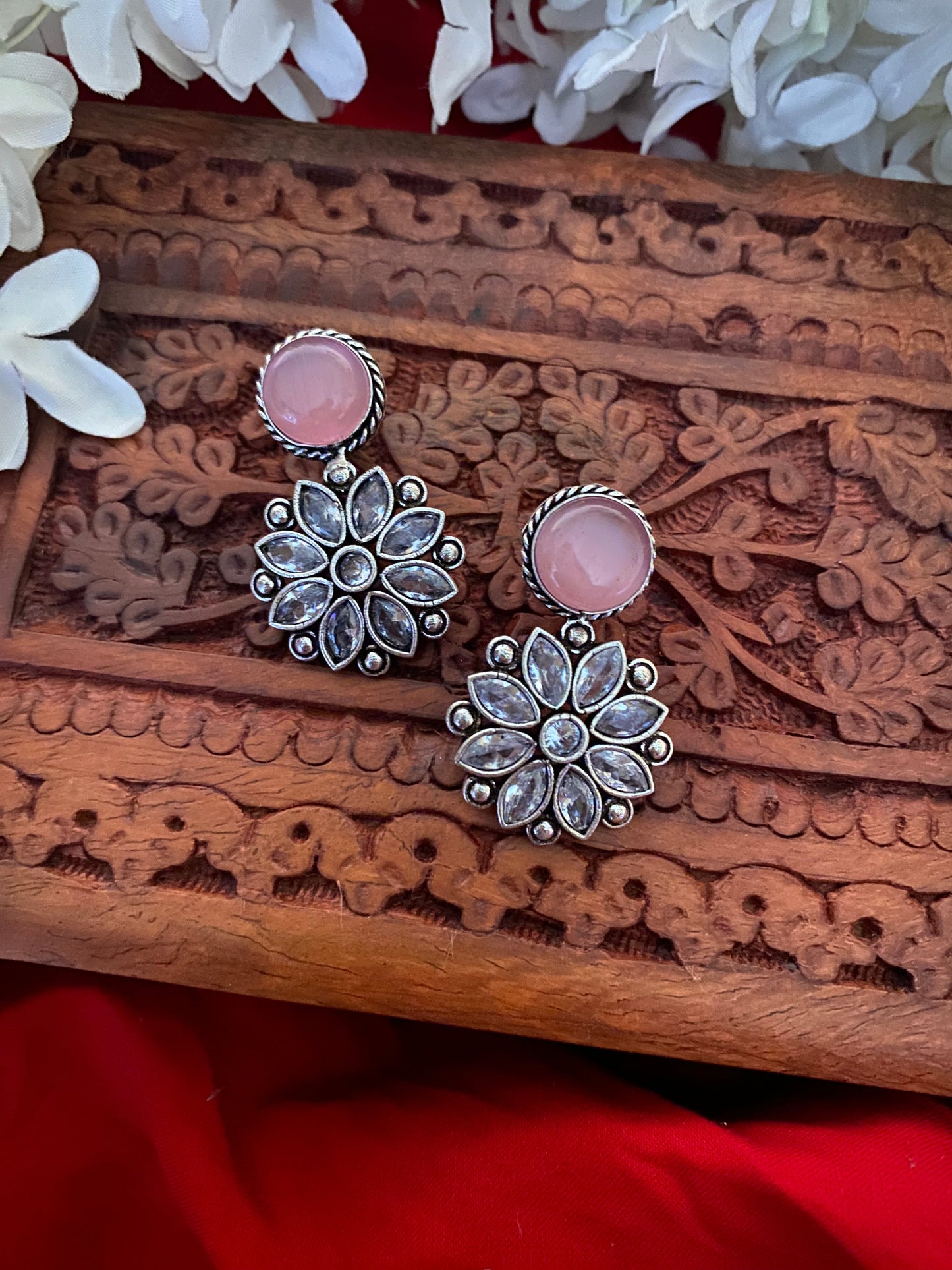 RAAG STUDS Gehnacollections