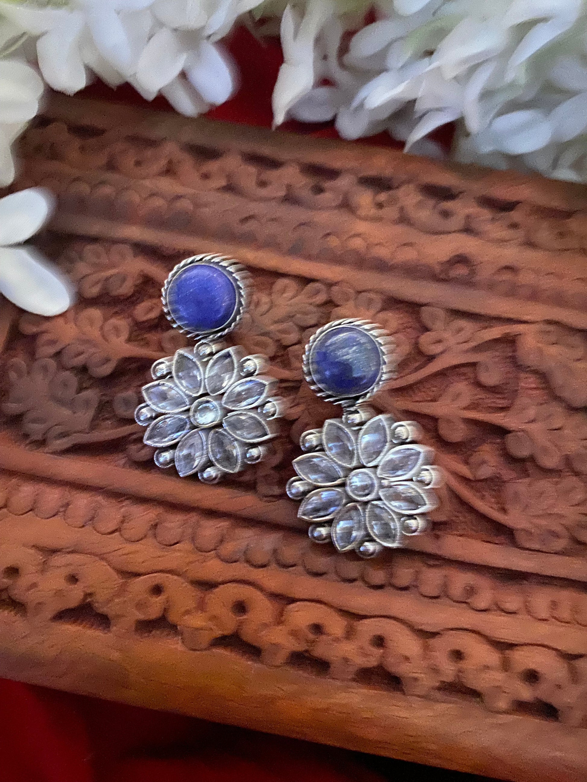 RAAG STUDS Gehnacollections