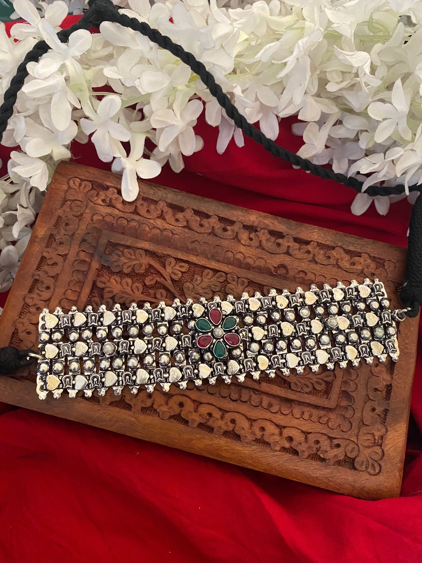 STONE STUDDED CHOKER Gehnacollections