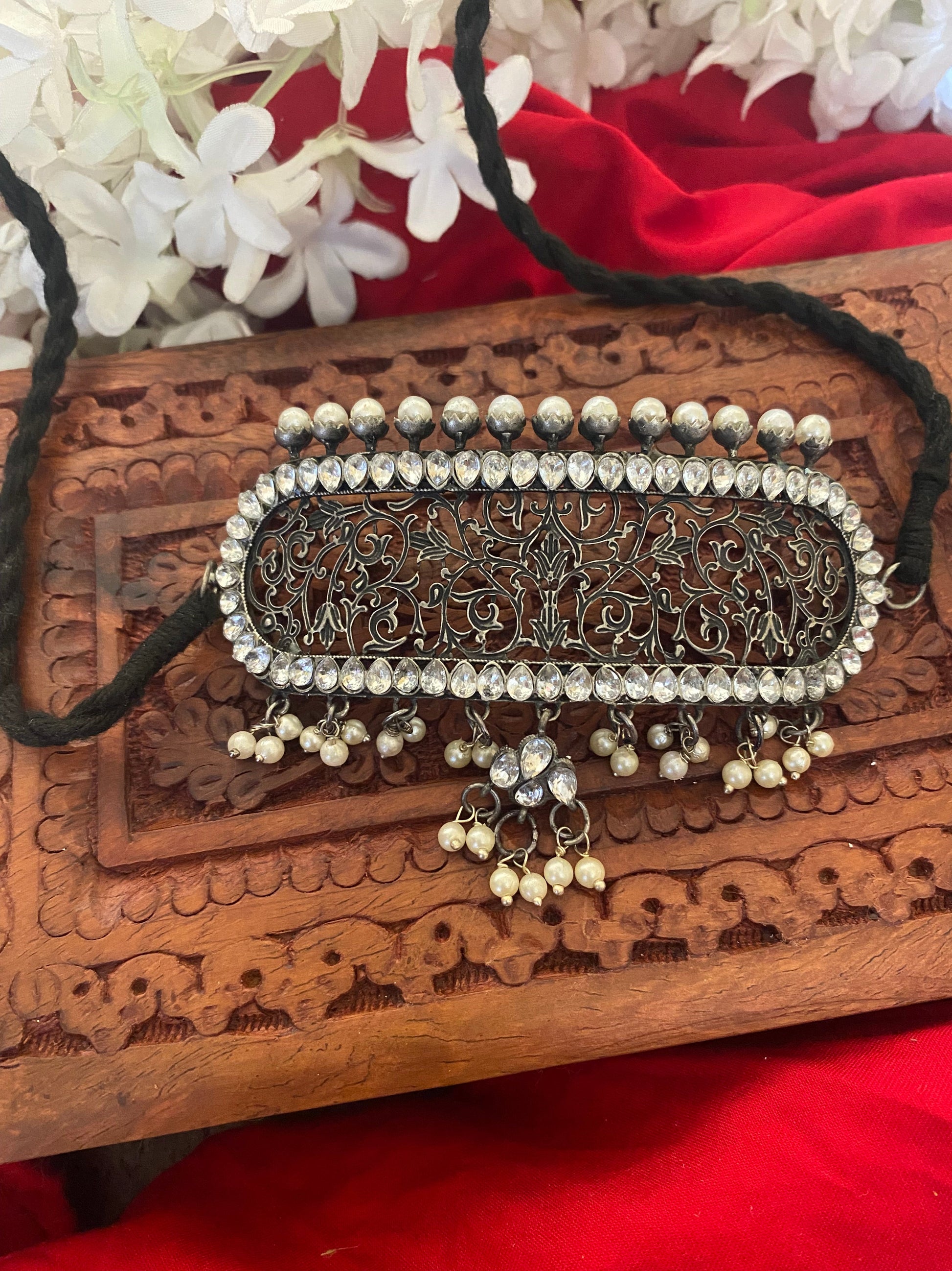 Avneet choker Gehnacollections