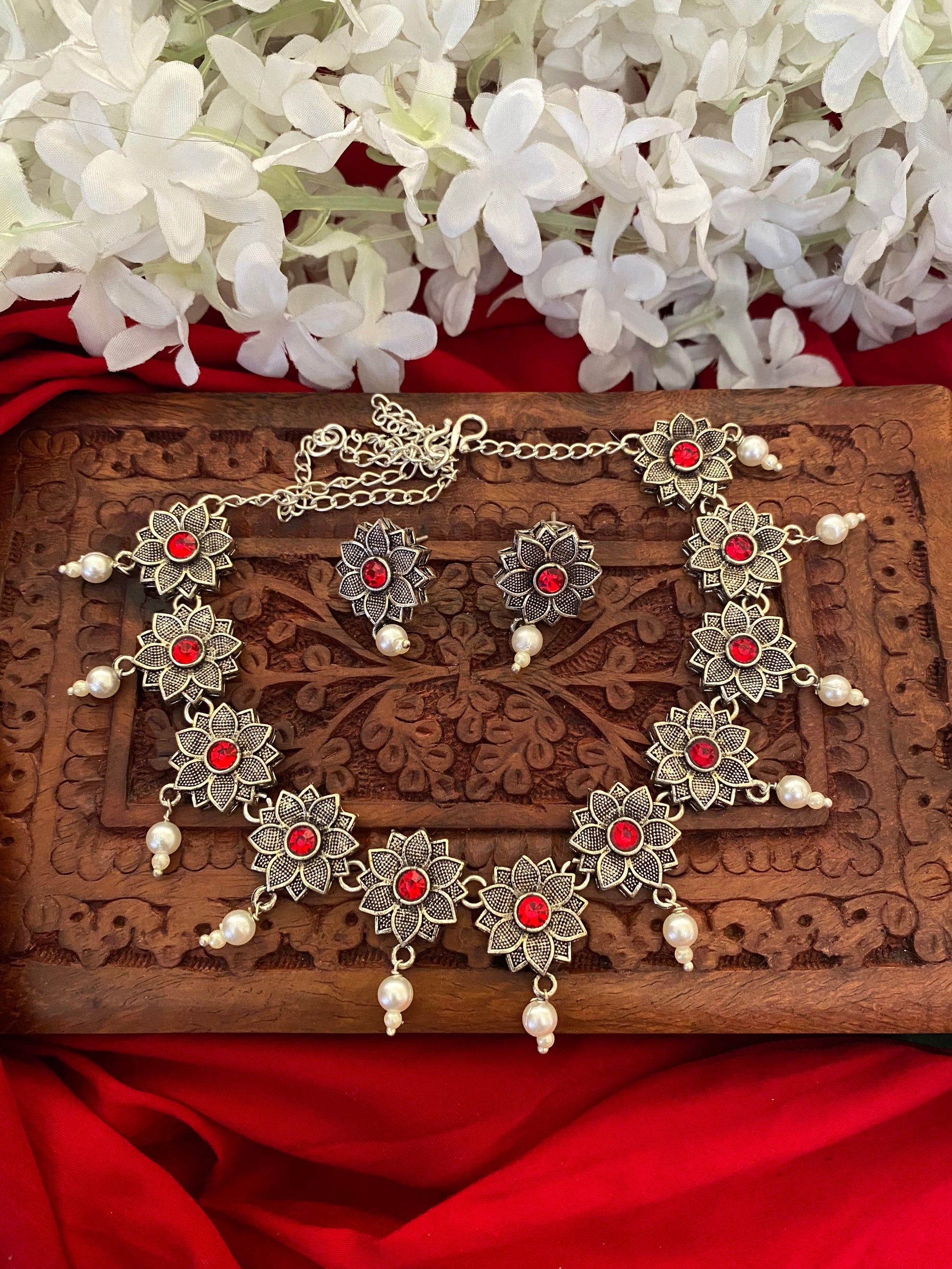 Floral choker set Gehnacollections