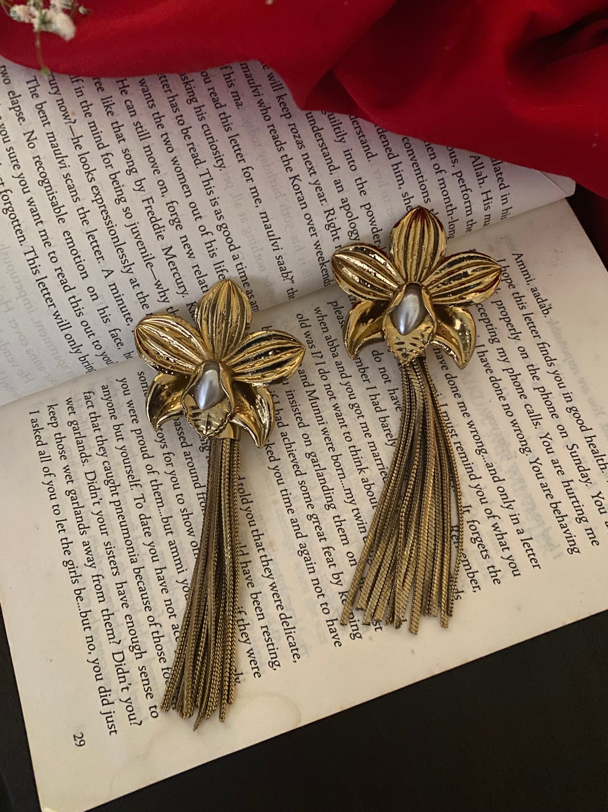 KIYANA EARRINGS Gehnacollections