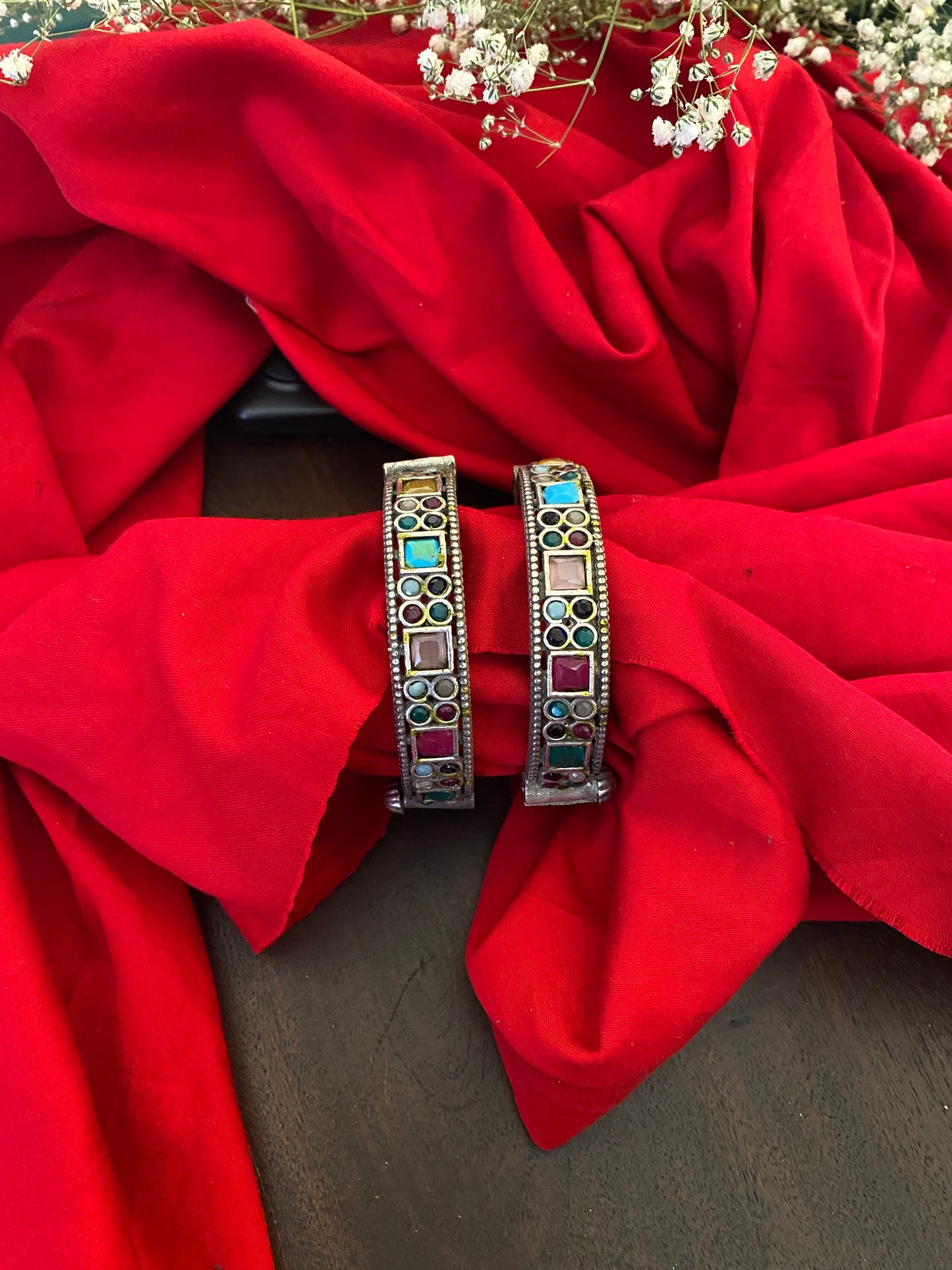 DHAMI STONE KADA Gehnacollections