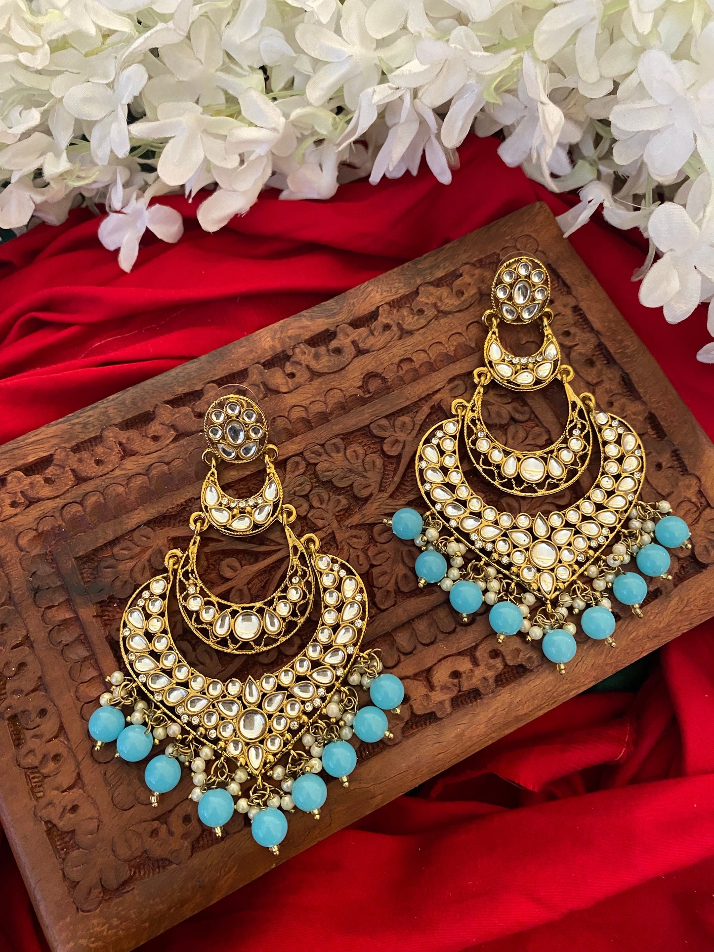 KIYARA CHANDBALI Gehnacollections