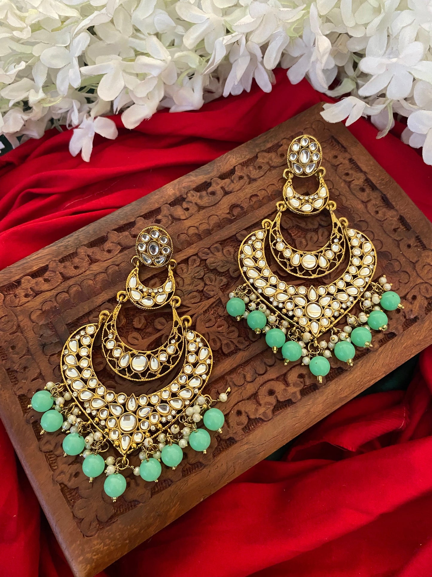 KIYARA CHANDBALI Gehnacollections