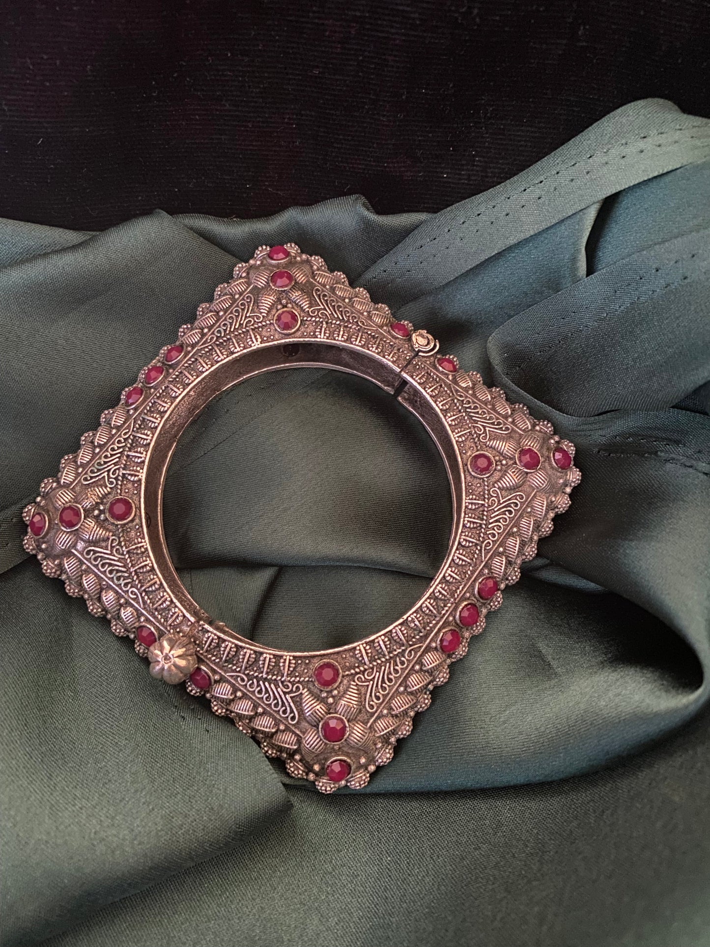 SHAMA KADA Gehnacollections