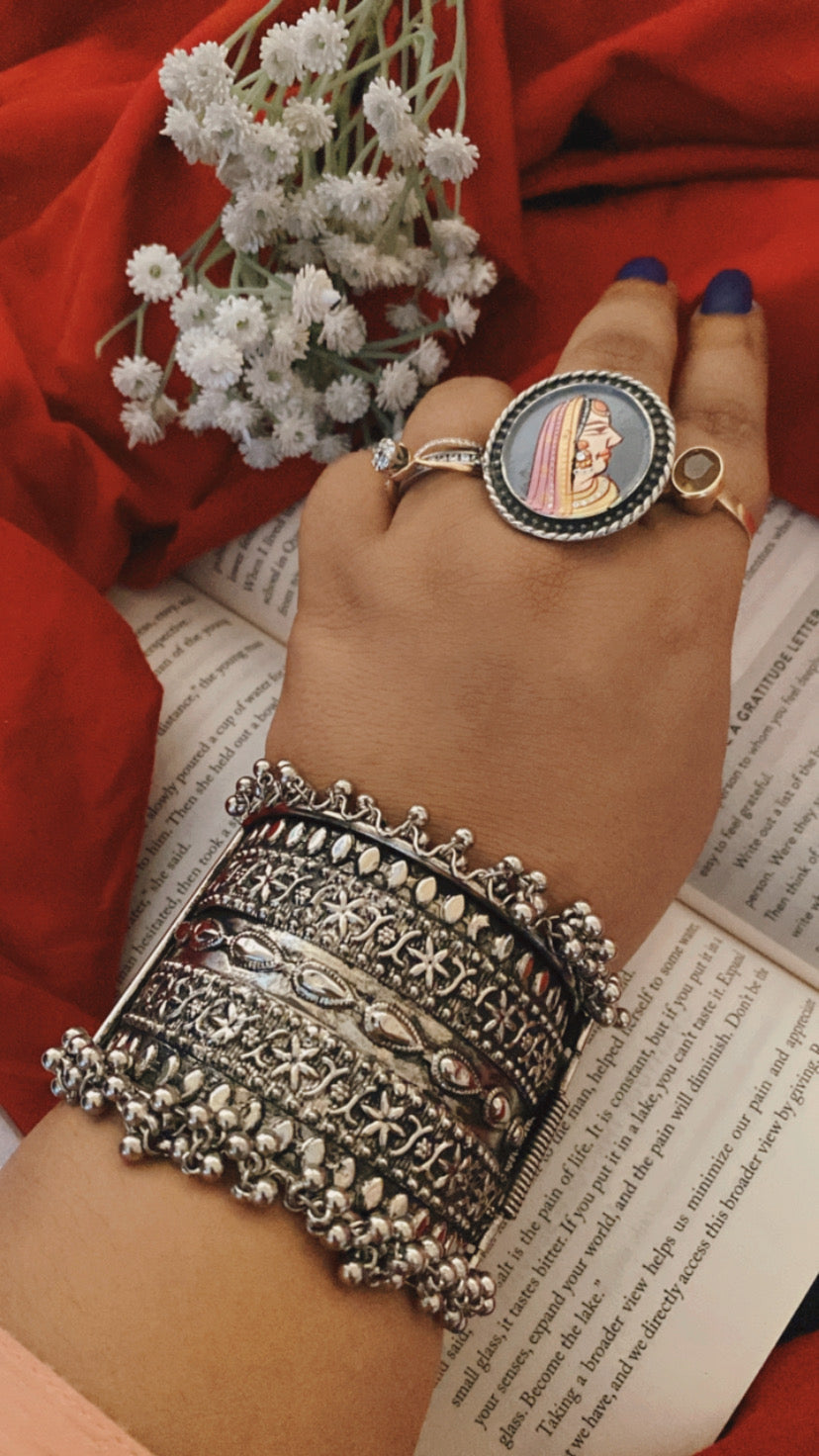 Hand painted Ring Gehnacollections