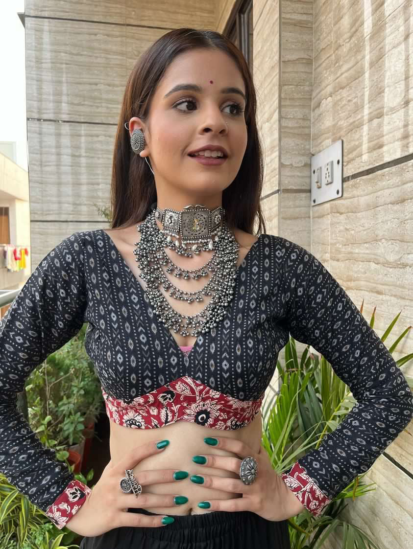 RIVA GHUNGHROO LAYER NECKLACE Gehnacollections