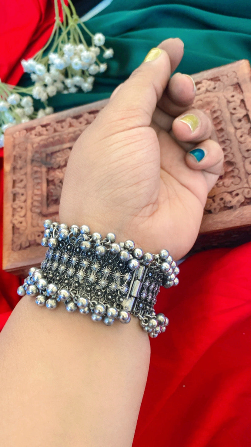 SANJANA KADA Gehnacollections