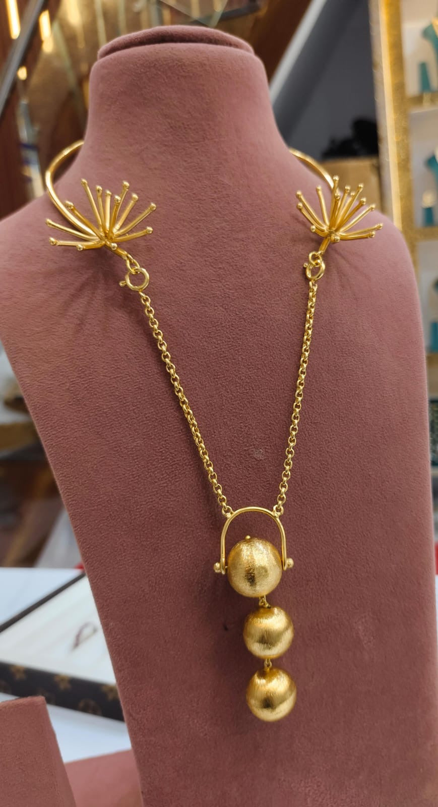 Veronica Necklace Gehnacollections