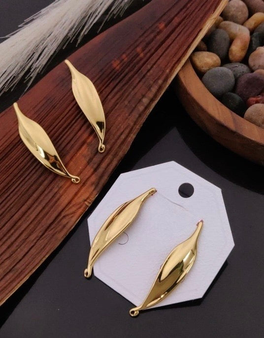 Leaves ant tarnish studs Gehnacollections