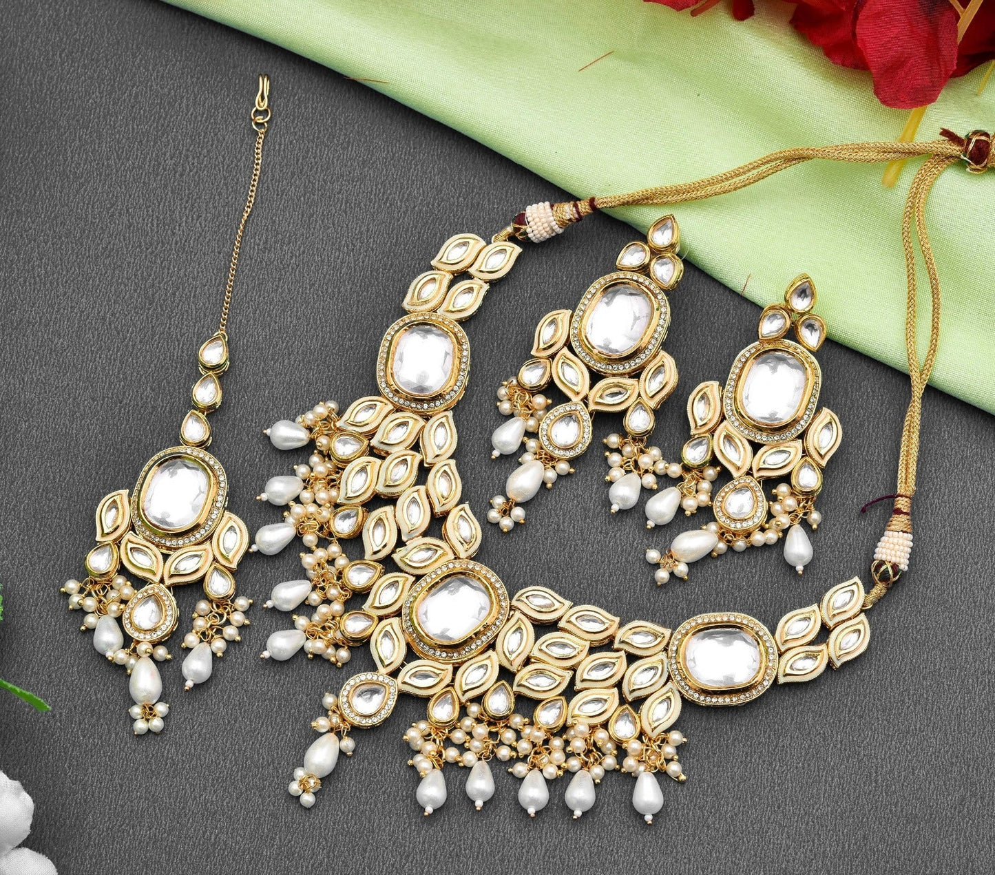 MONIKA KUNDAN NECKLACE SET Gehnacollections