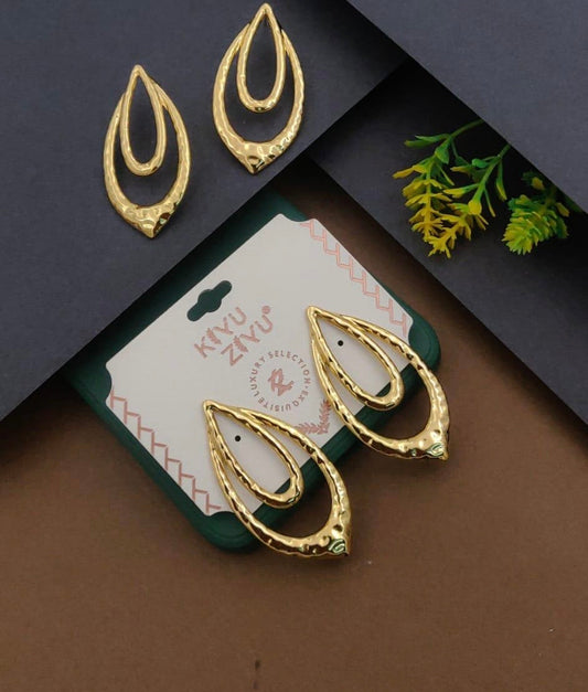 Oval studs Gehnacollections